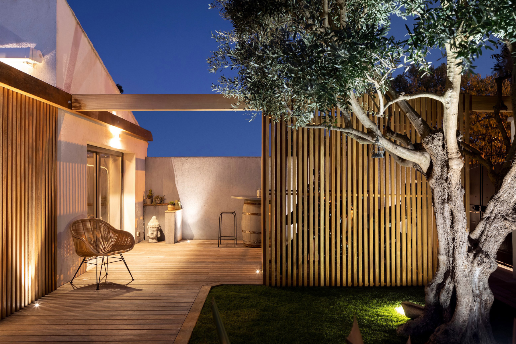 Patio Perfect: 5 Garden Patio Lighting Ideas For Summer