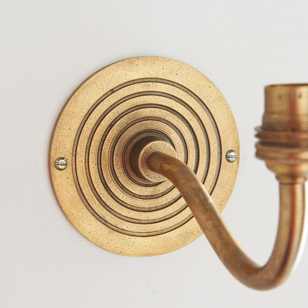 Endon Ripple Curve Wall Fitting - Antique Brass Plate