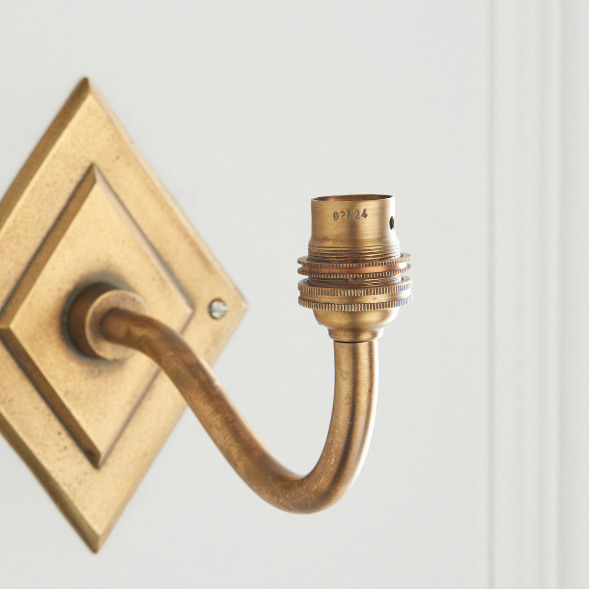 Endon Diamond Curve Wall Fitting - Antique Brass Plate