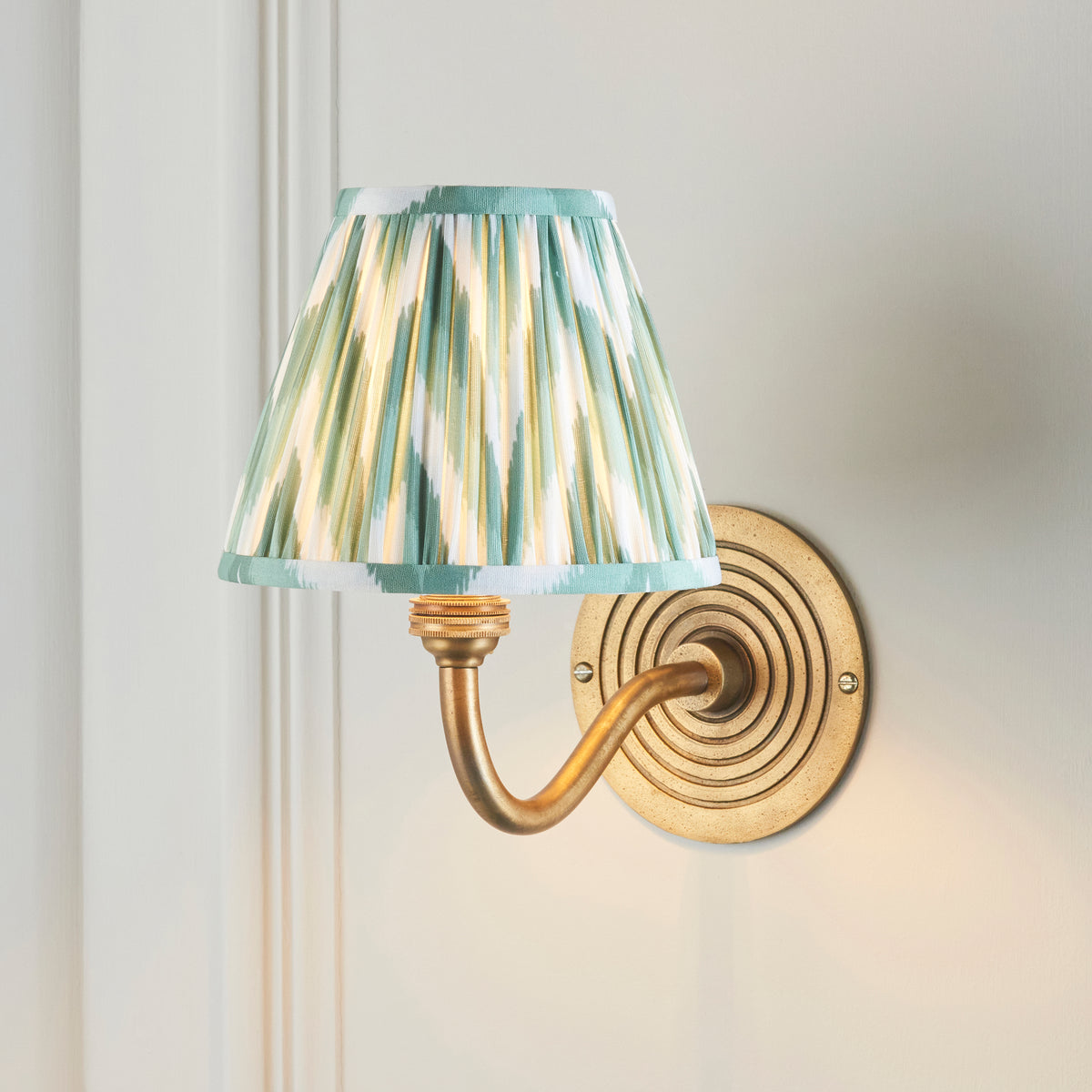 Endon Ripple Curve Wall Light - Antique Brass & Zigzag 16cm Cotswold Green Fabric Shade - detail image 2