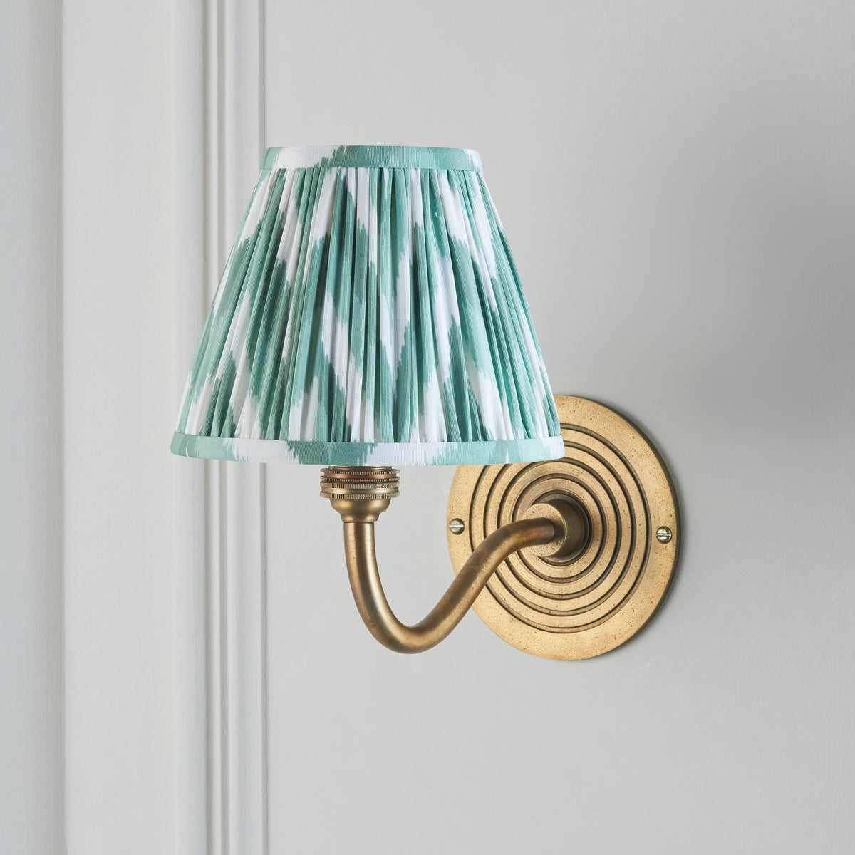 Endon Ripple Curve Wall Light - Antique Brass & Zigzag 16cm Cotswold Green Fabric Shade - detail image 6