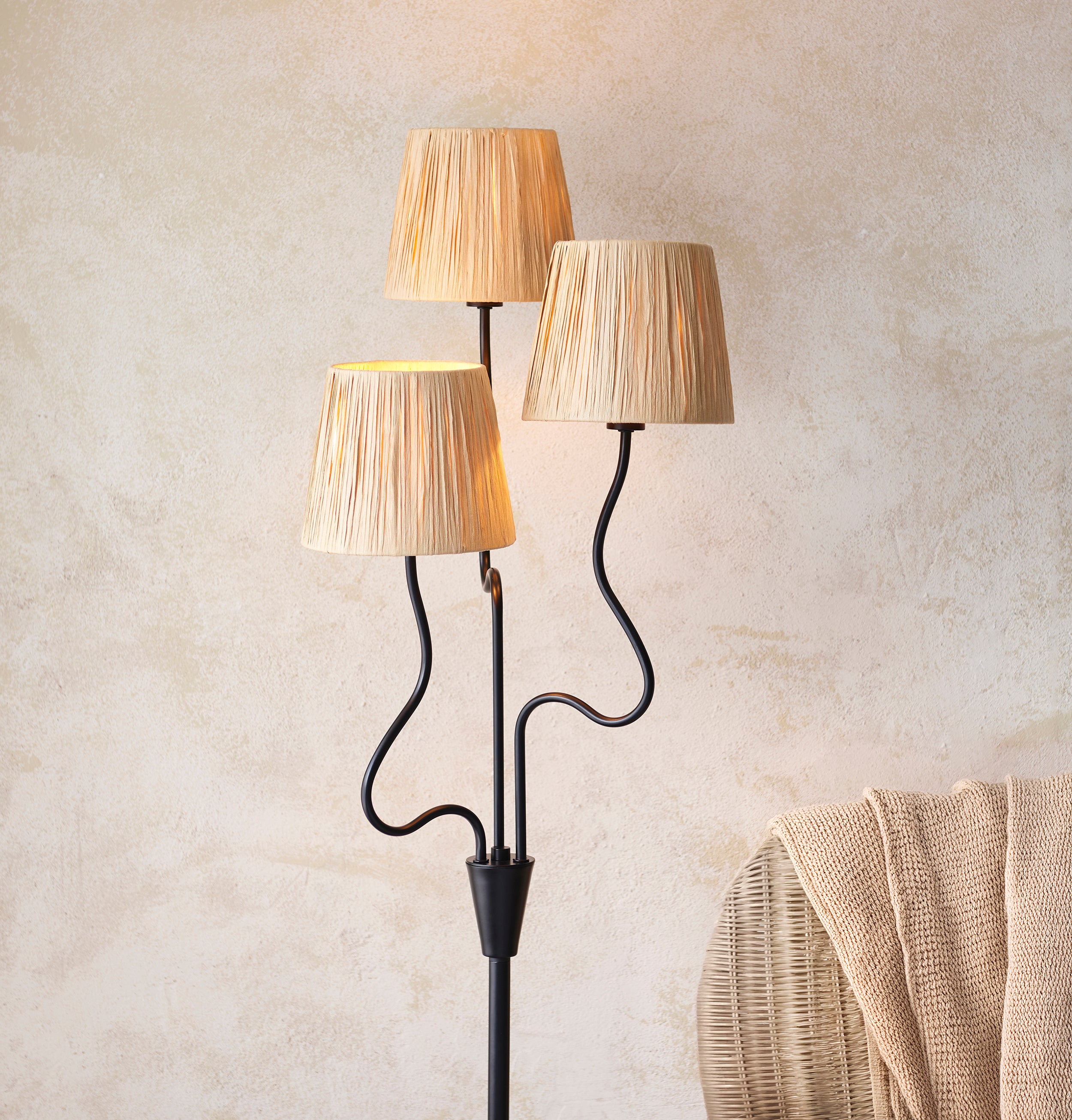 Endon Wriggle 3 Light Floor - Matt Black & Natural Raffia