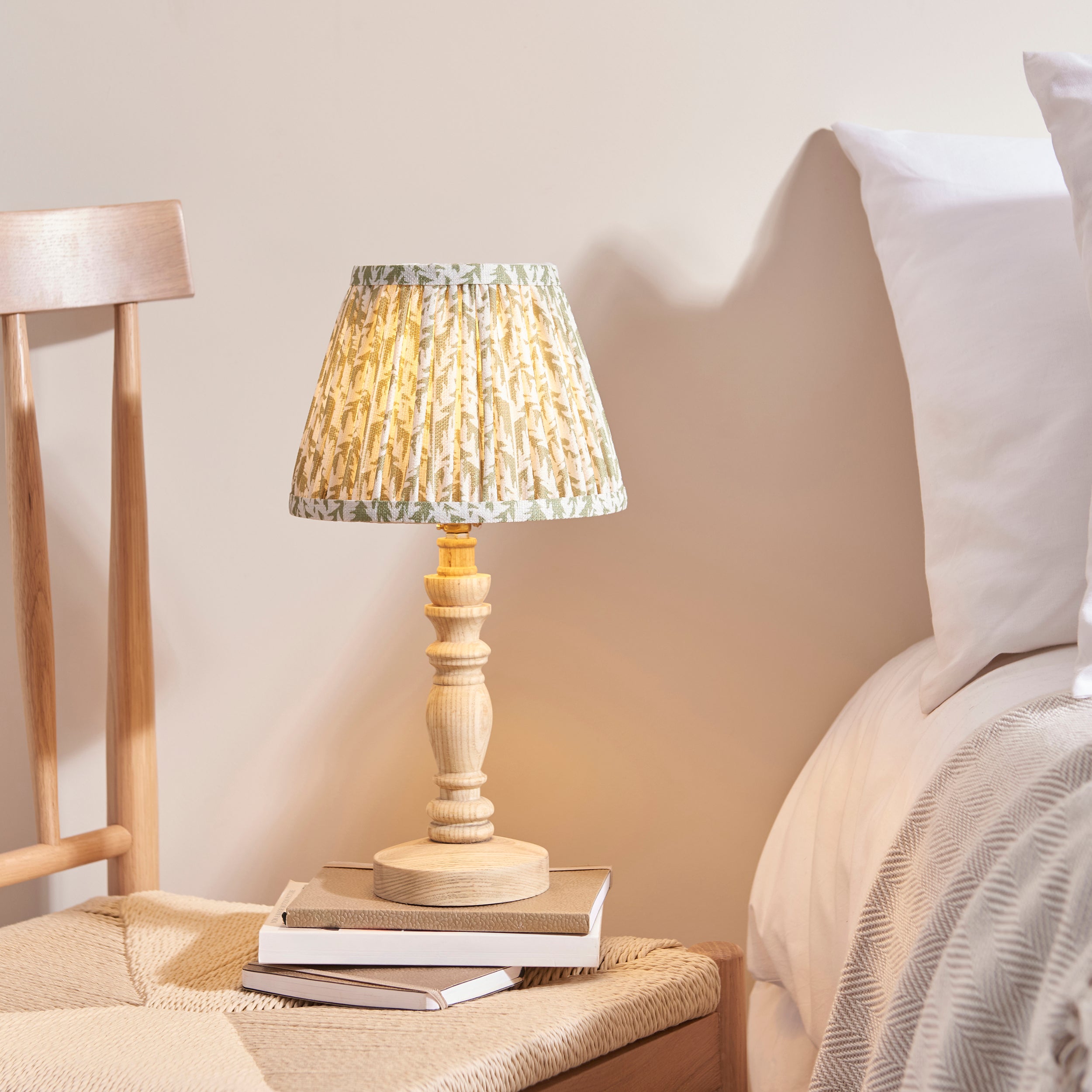 Endon Bibury Natural Ash Wood Table Lamp & Leaf 20cm Herb Garden Green Shade