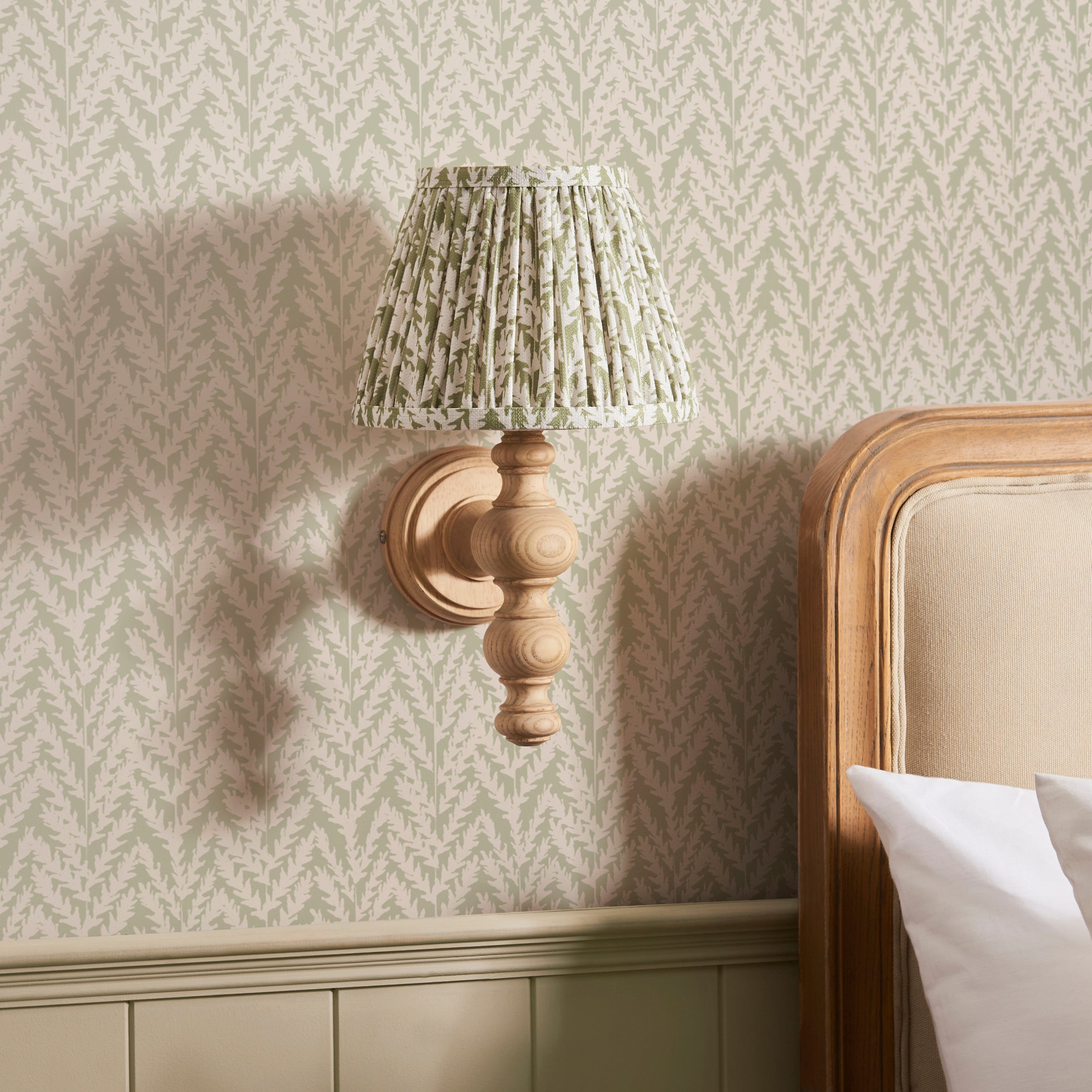 Endon Bibury Wall Light & Leaf 20cm Herb Garden Green Shade
