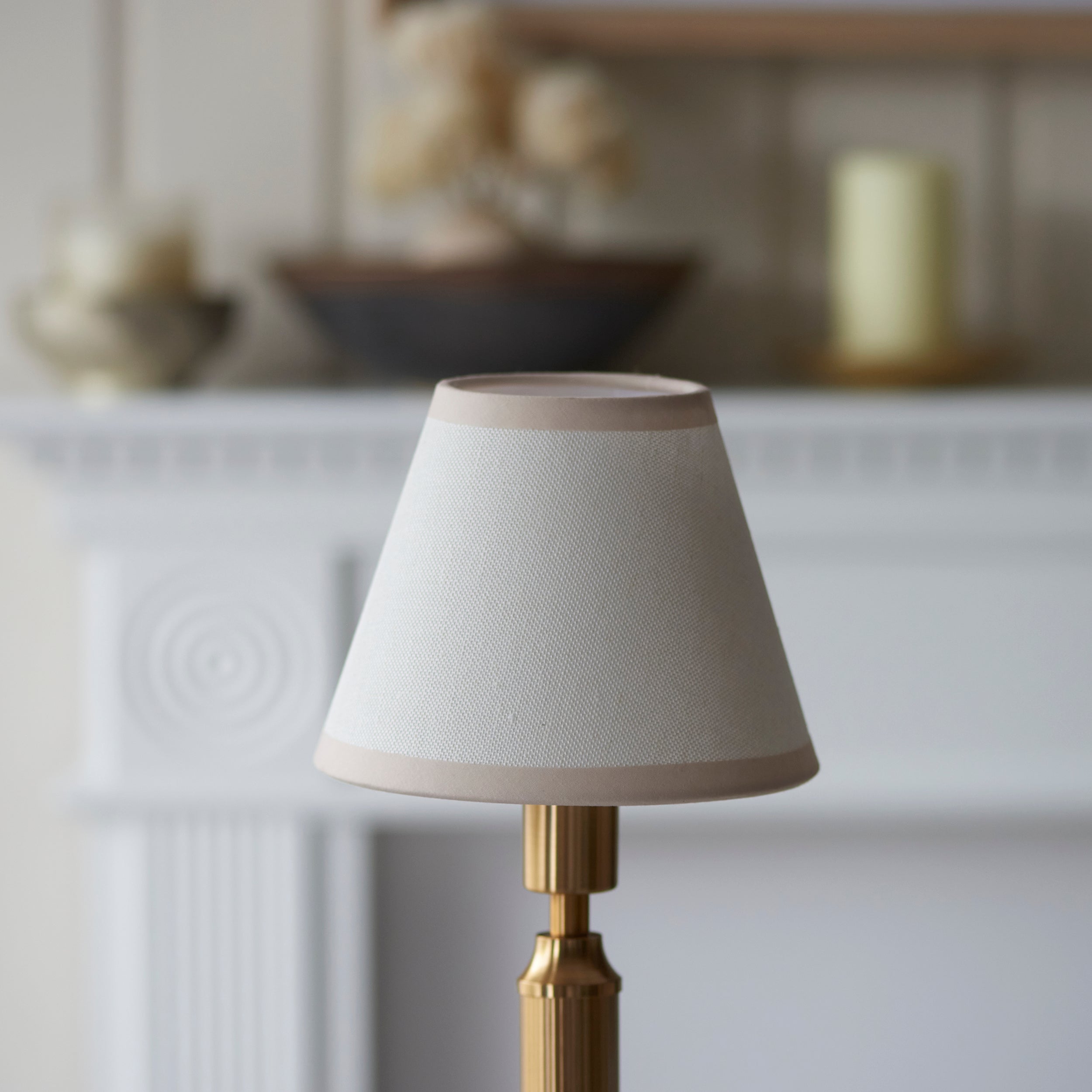 Endon Trobridge Rechargeable Table Lamp & Ivy 16cm Vintage White Shade