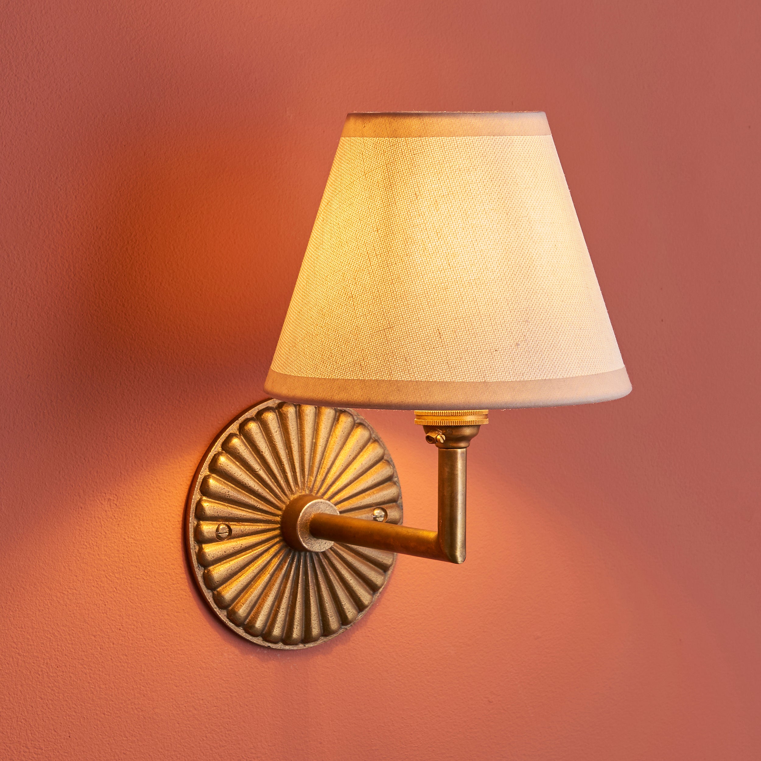 Endon Dahlia Angle & Ivy 16Cm Wall Light - Antique Brass & Vintage White Fabric