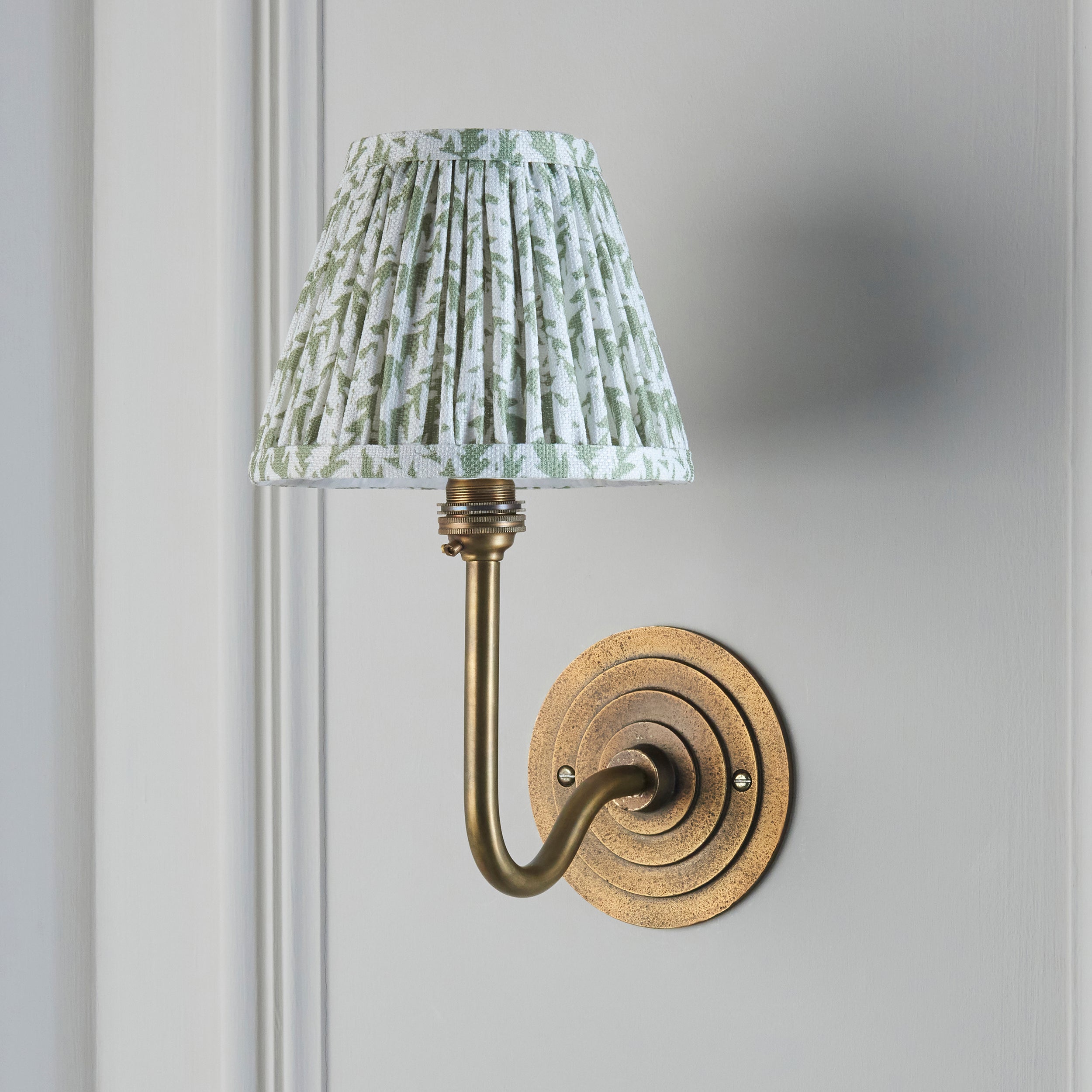 Endon Halo Swan & Leaf 16Cm Wall Light - Antique Brass & Herb Garden Green Fabric