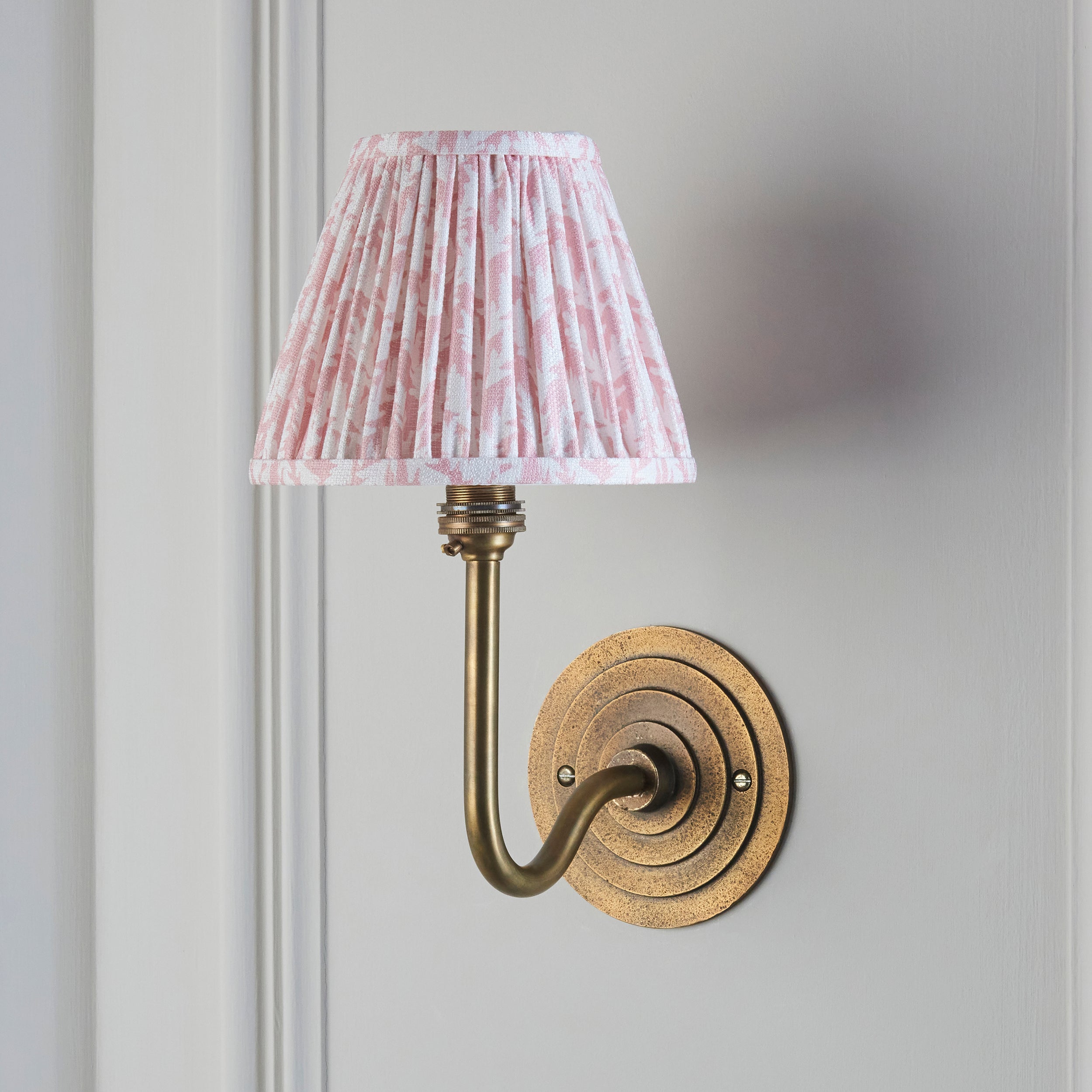 Endon Halo Swan & Leaf 16Cm Wall Light - Antique Brass & Peachy Keen Fabric