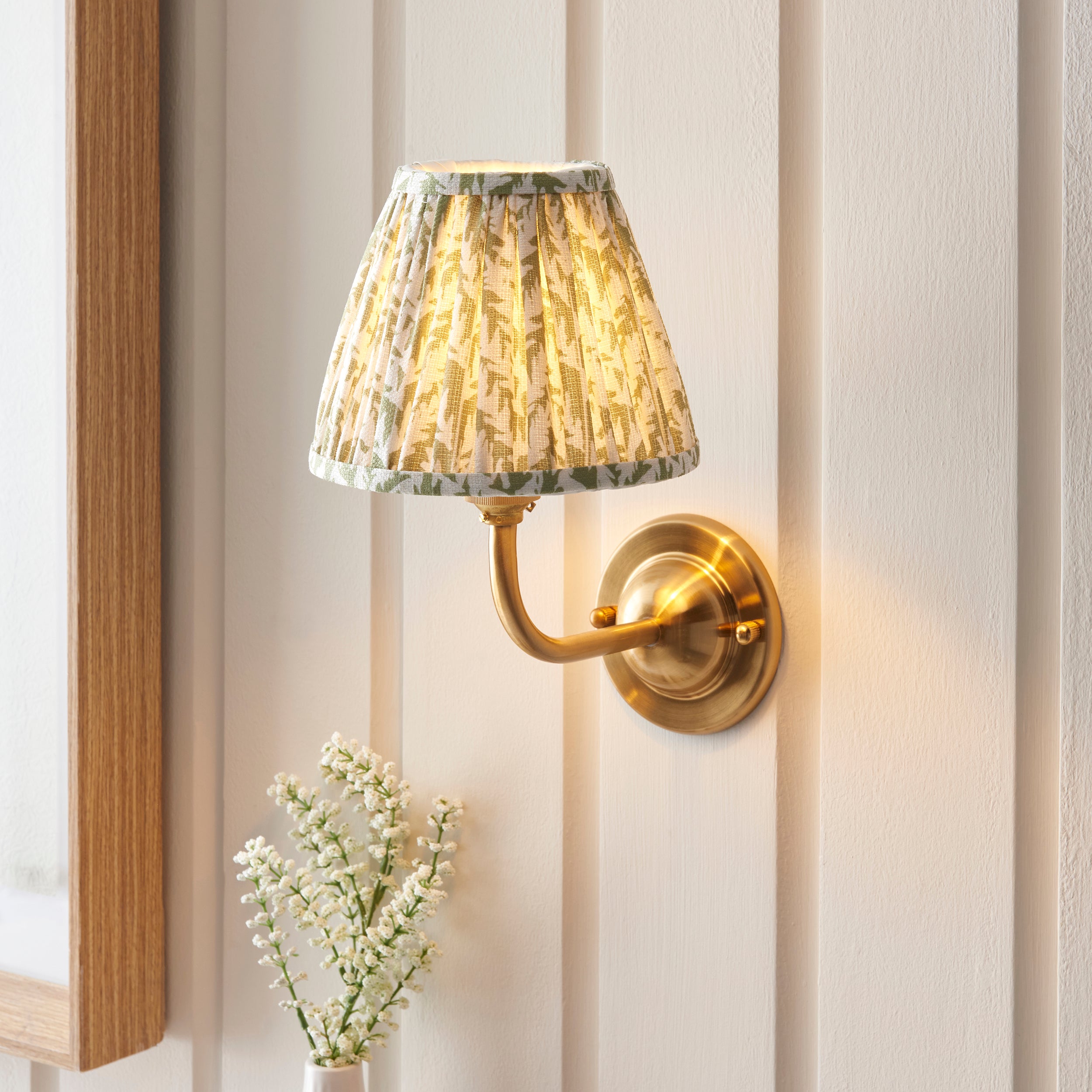 Endon Dome Arc Wall Light & Leaf 16cm Herb Garden Green Shade