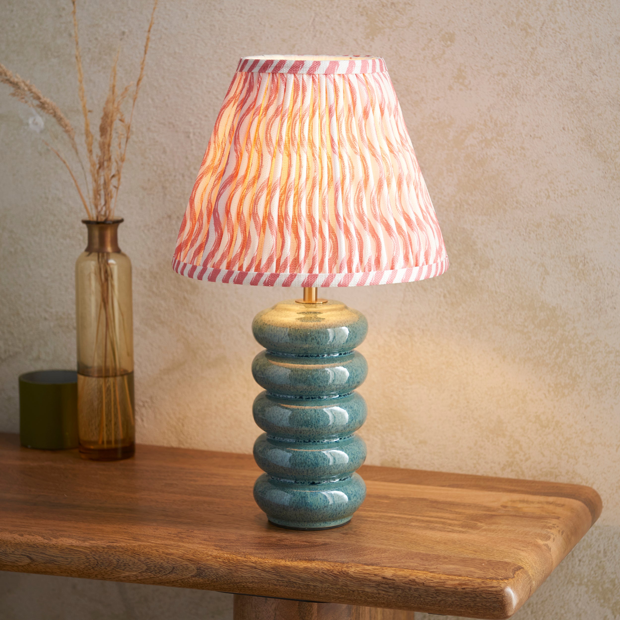 Endon Squash Table Lamp & Ripple 25cm Coral Pink Shade