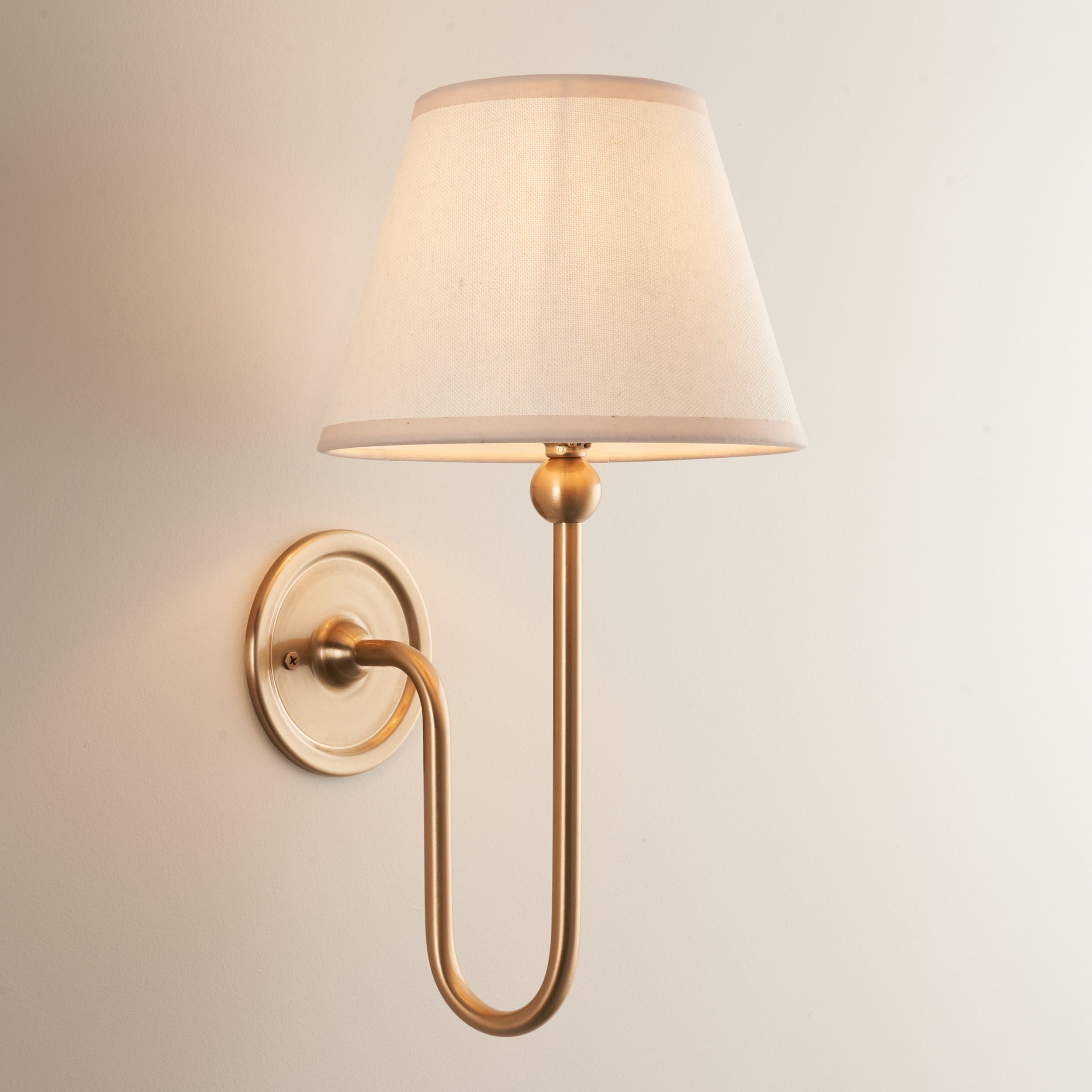 Endon Santiago Wall Light & Ivy 20cm Vintage White Shade