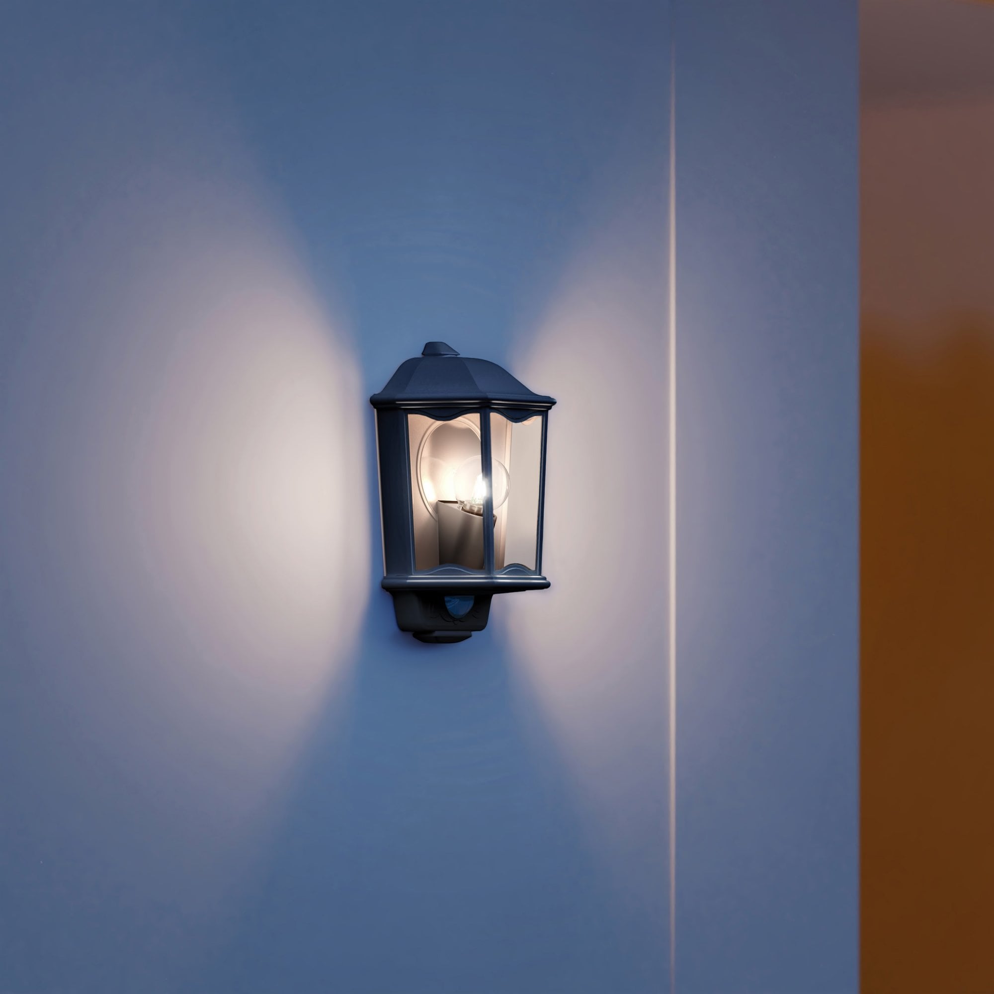 Steinel L190 S Classic Lantern Wall light with 180 degree PIR - Black