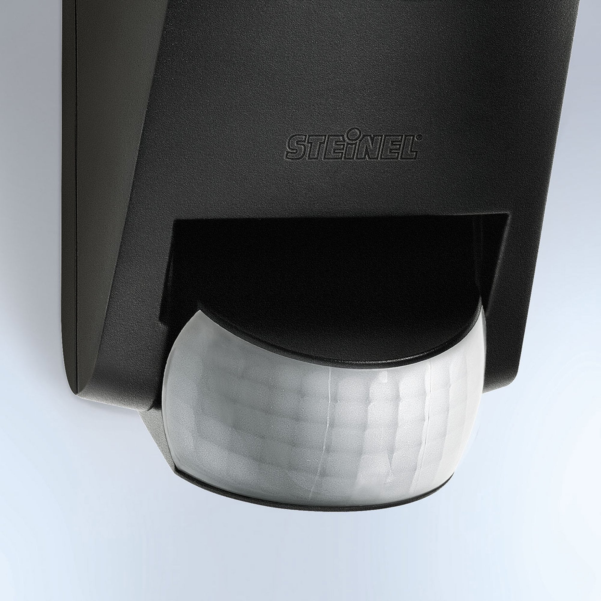Steinel L 585 S Classic Globe Wall light with 180 degree PIR Black