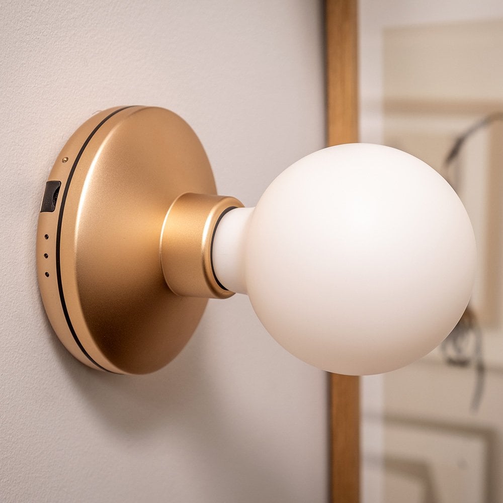 Humble Bee Wall Light - Gold & Frosted Bulb