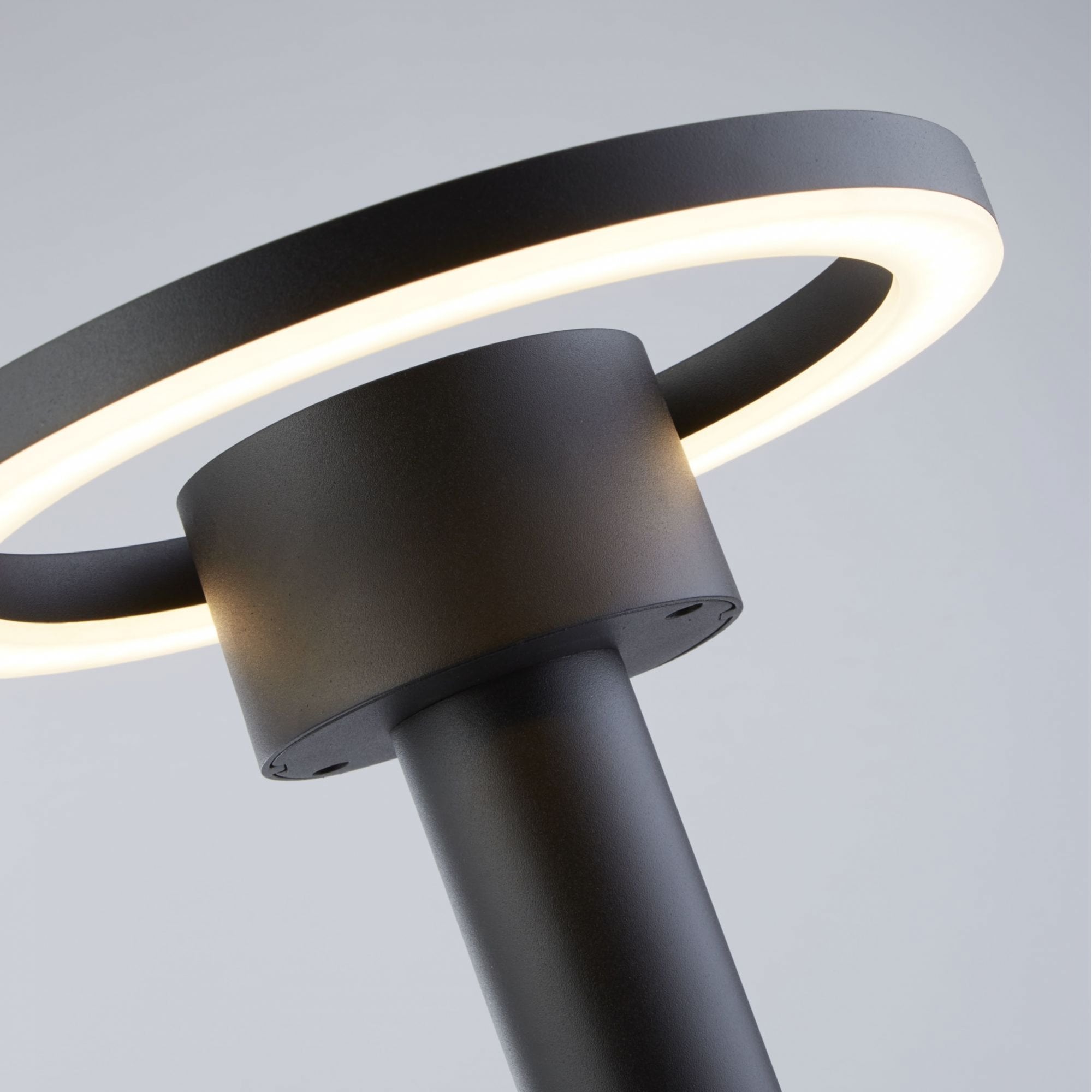 Searchlight Newark LED Outdoor Post - Black with Frosted Diffuser - IP44