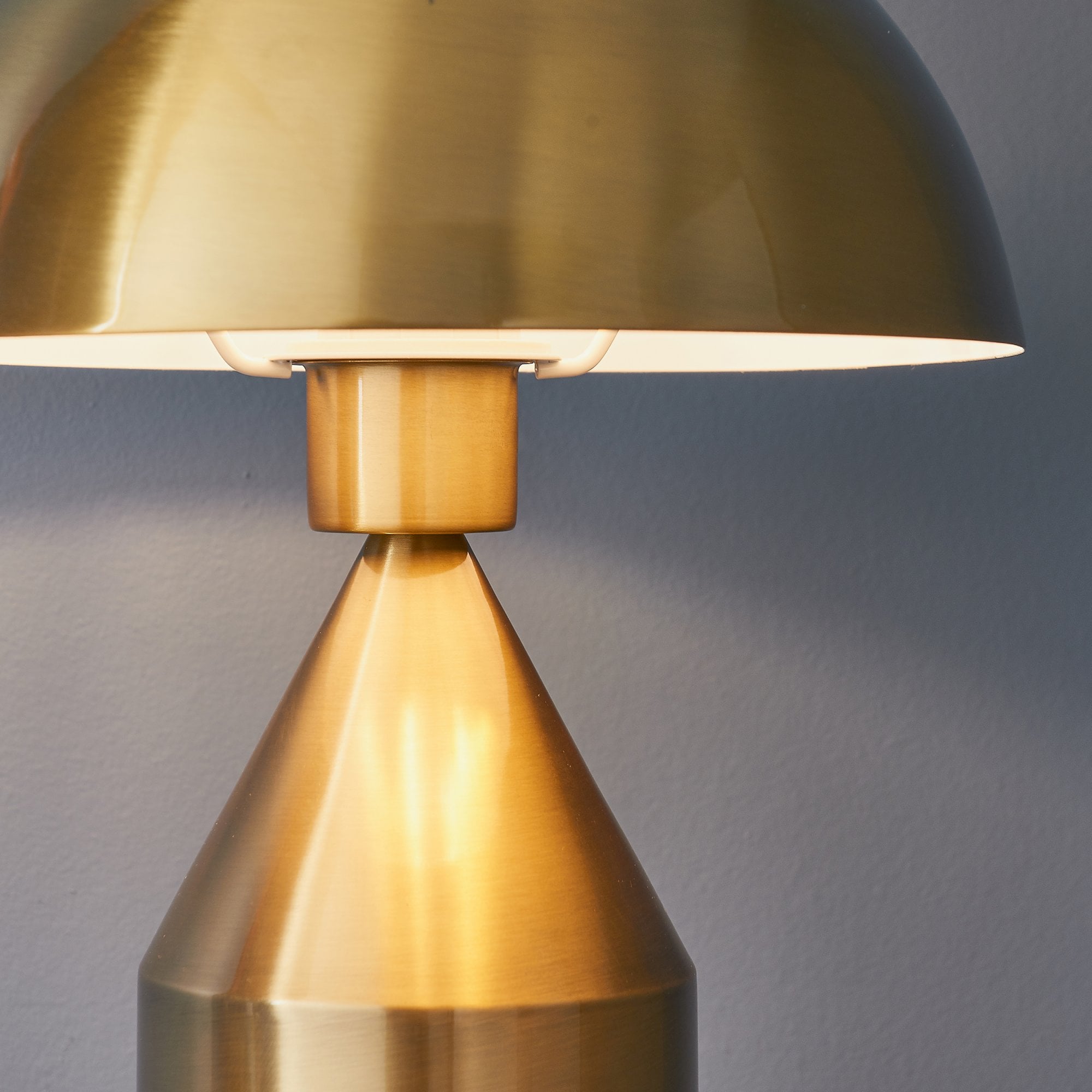 Endon Nova Single Light Table Lamp - Antique Brass Plate & Gloss White