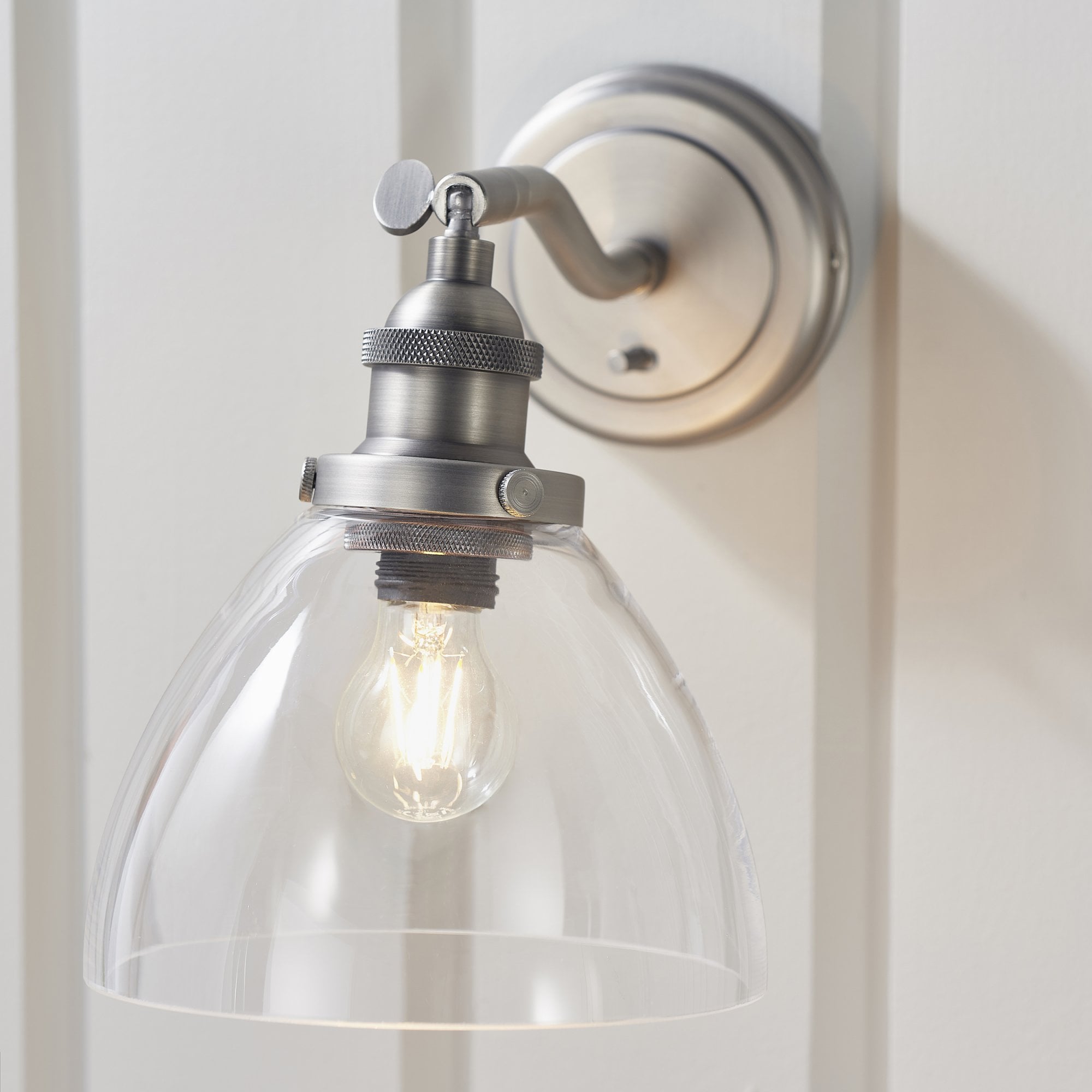 Endon Hansen Single Light Wall Light - Brushed Silver Paint & Clear Glass