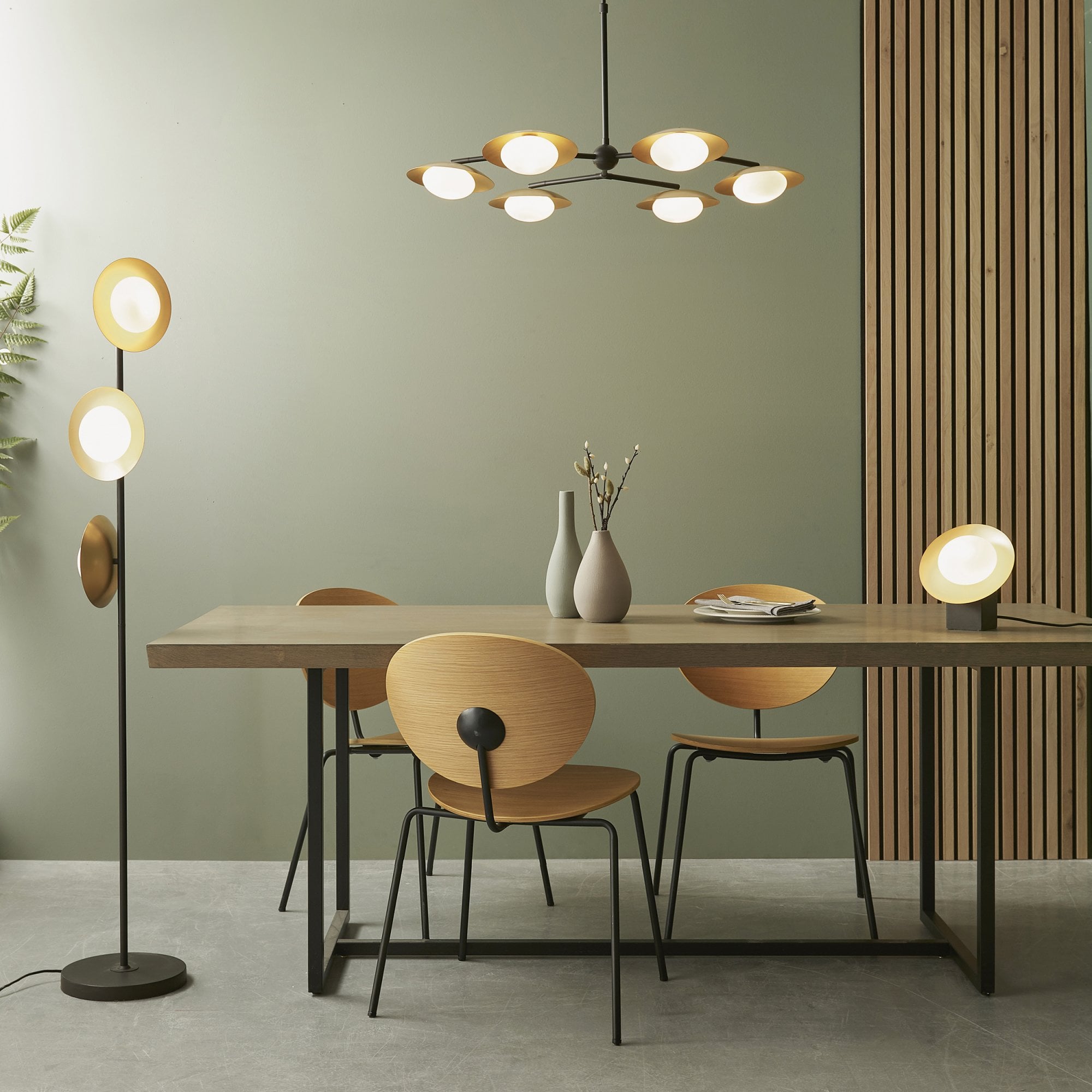 Utopia Planet Table Lamp - Gold