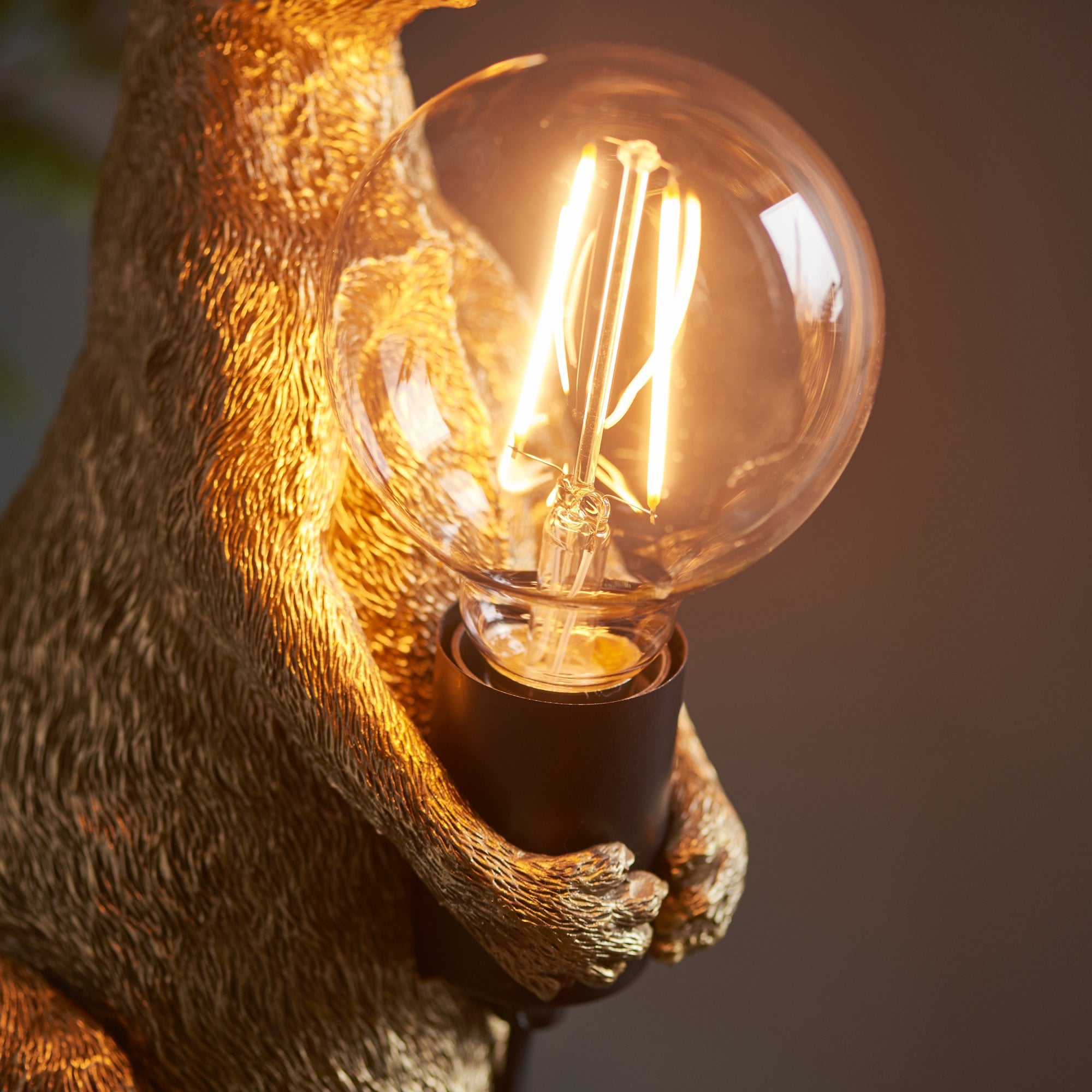 Utopia Skippy The Kangaroo Table Lamp - Vintage Gold