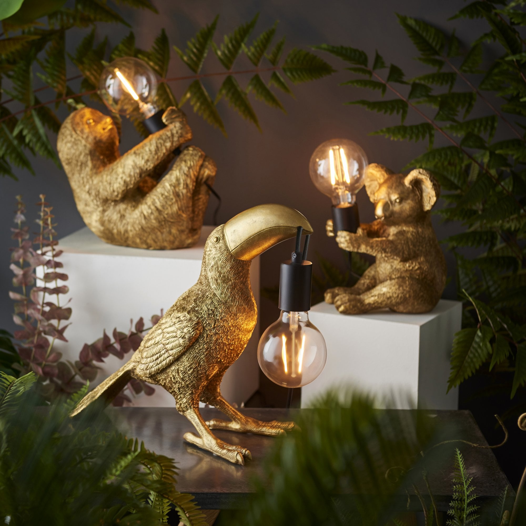 Utopia Sleepy Sloth Table Lamp - Vintage Gold