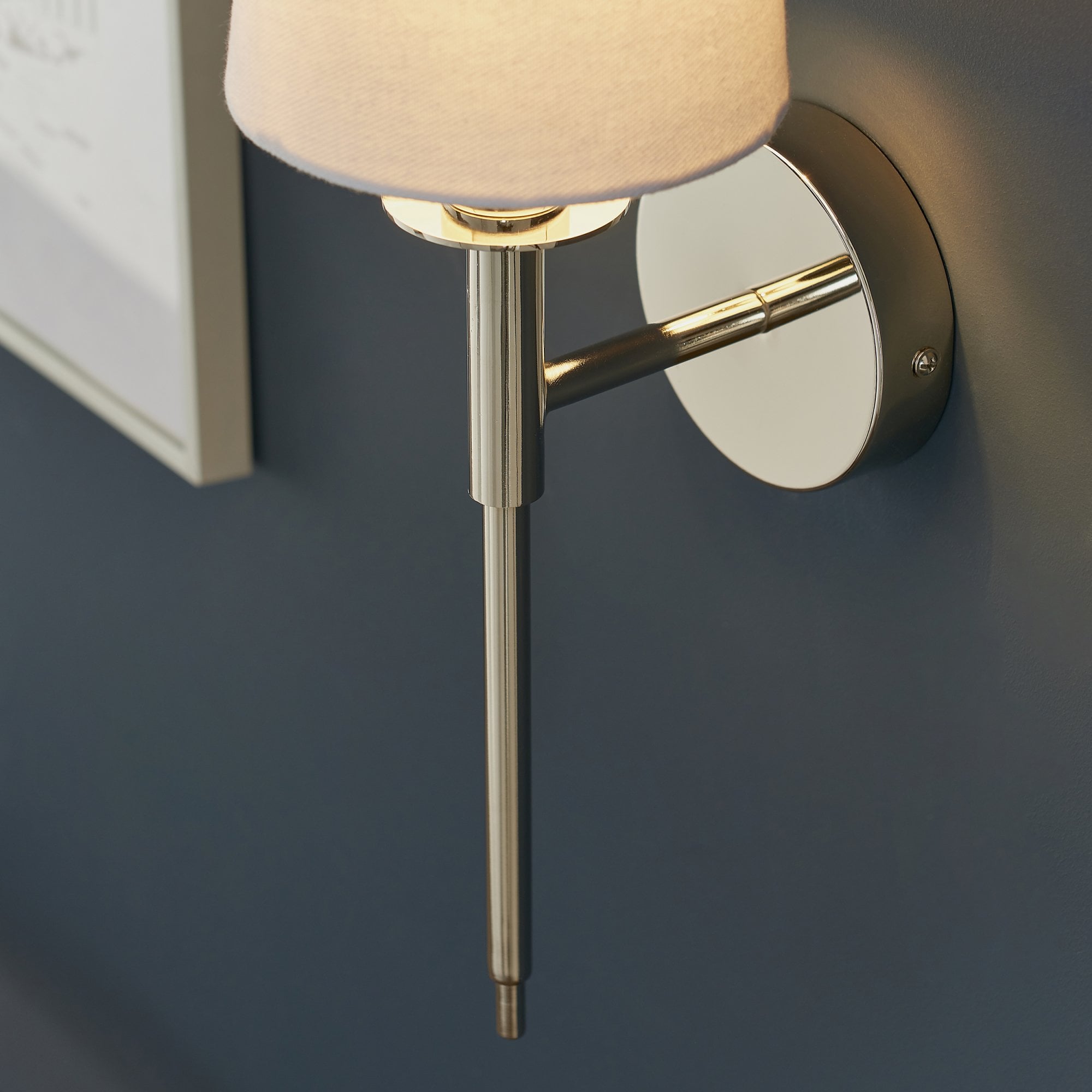 Utopia The Classic Wall Light - Bright Nickel