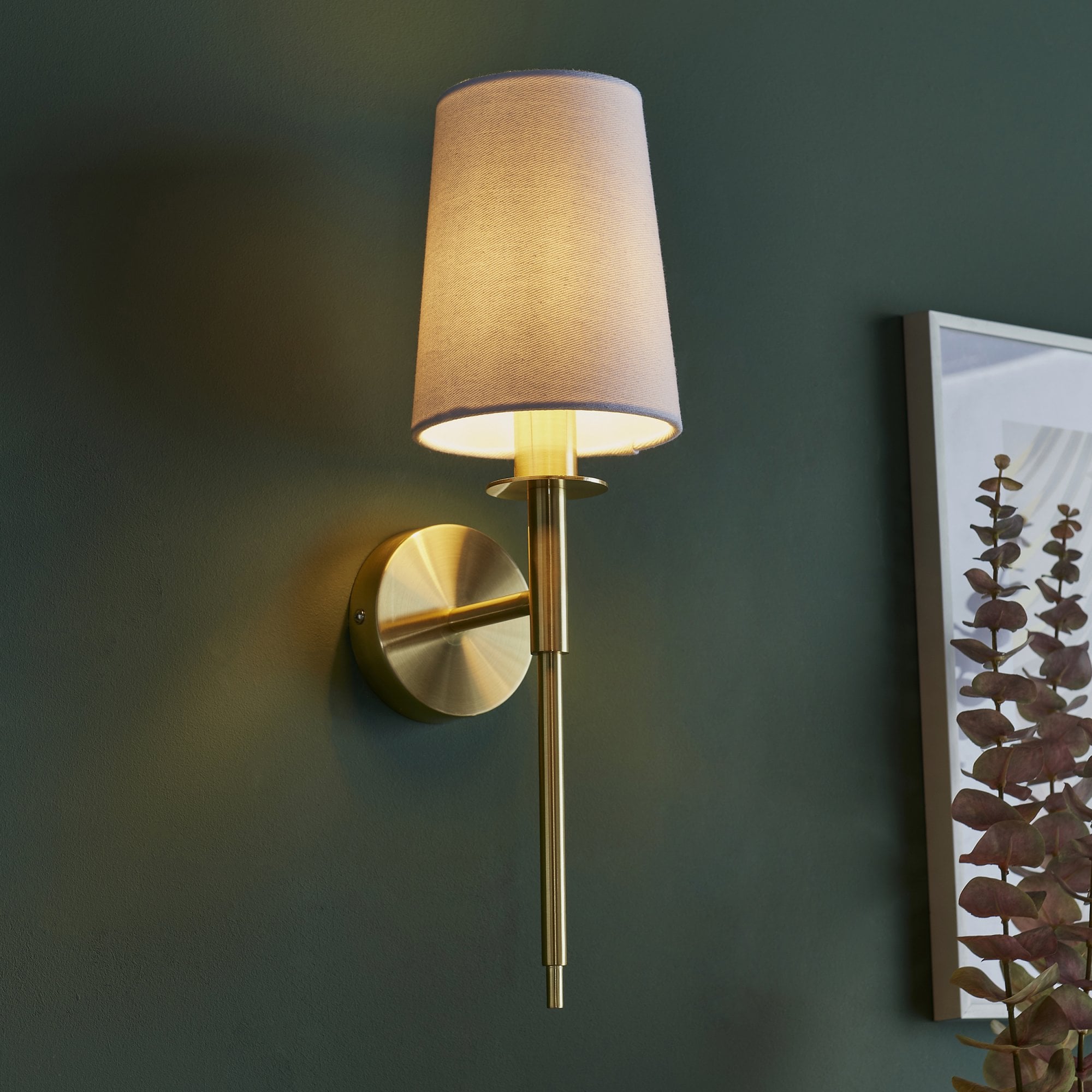 Utopia The Classic Wall Light - Satin Brass