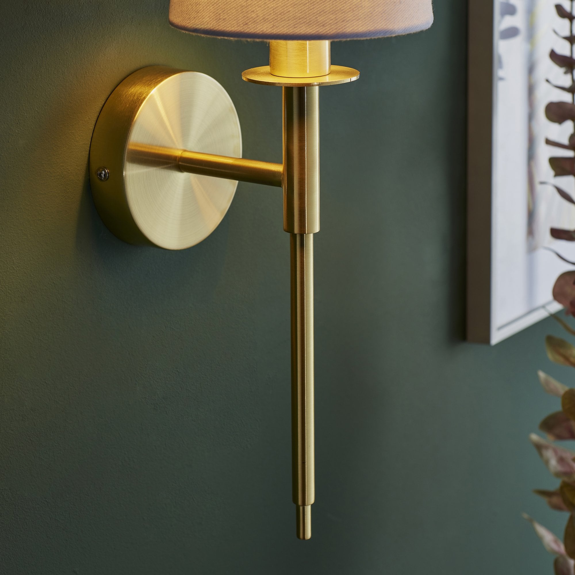 Utopia The Classic Wall Light - Satin Brass