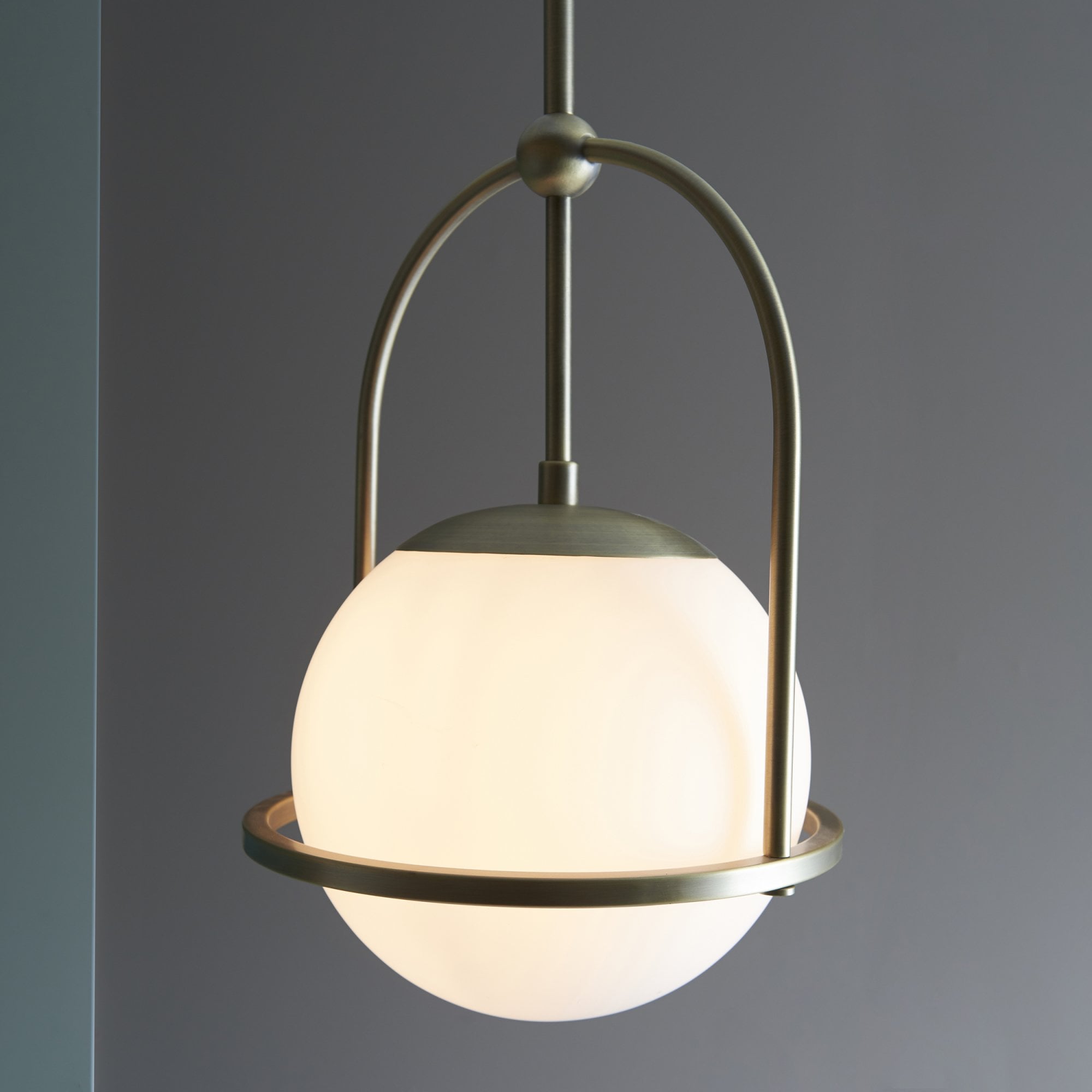 Utopia Sphere Single Pendant - Antique Brass