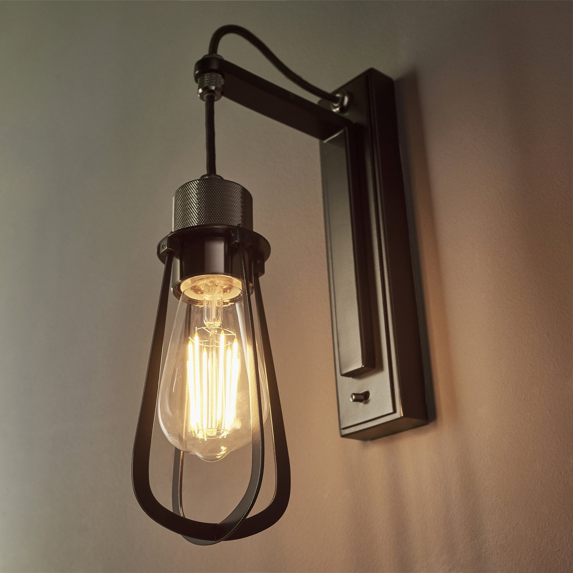 Utopia Metallic Wall Light - Black Chrome