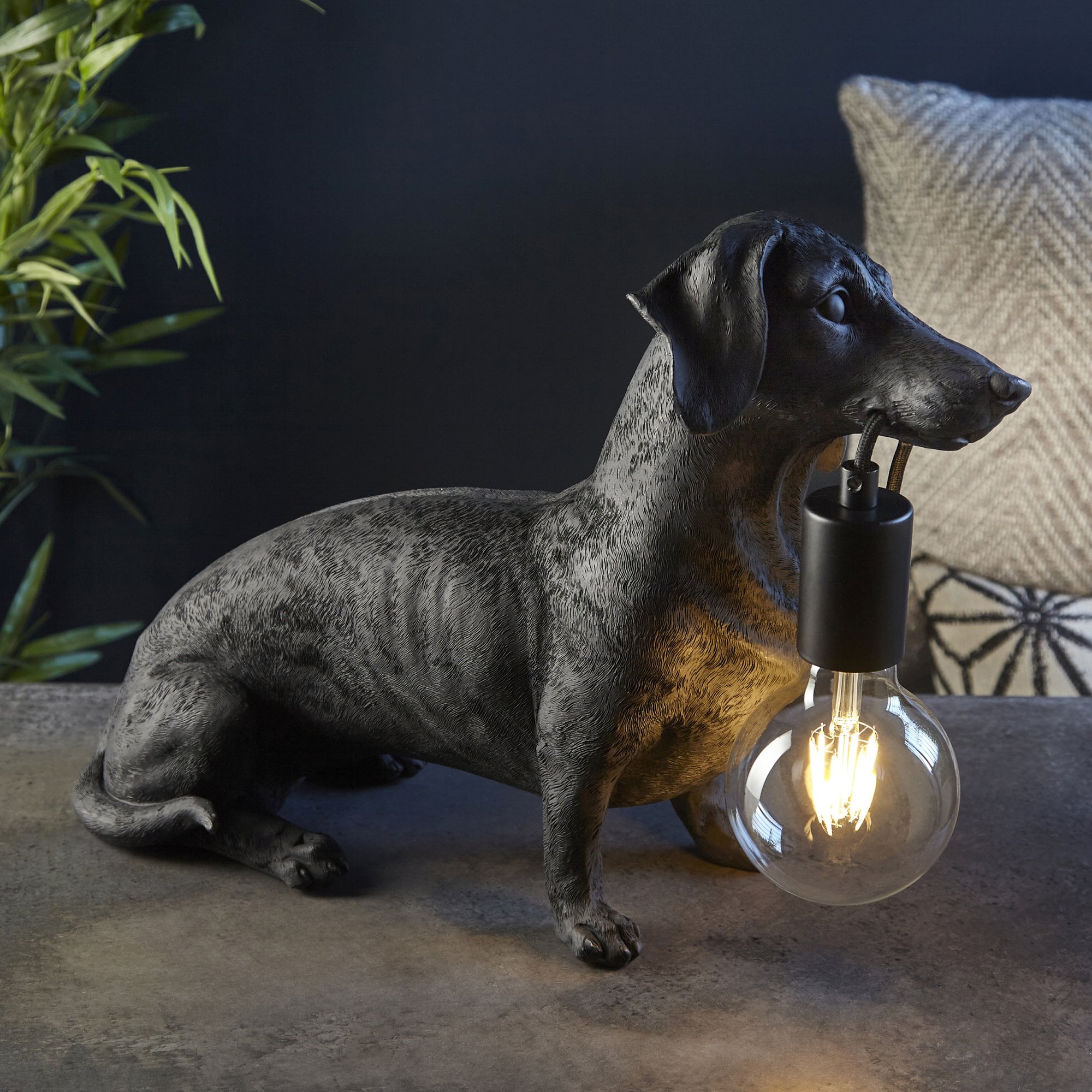 Utopia Slinky The Dachshund Table Lamp - Matt Black