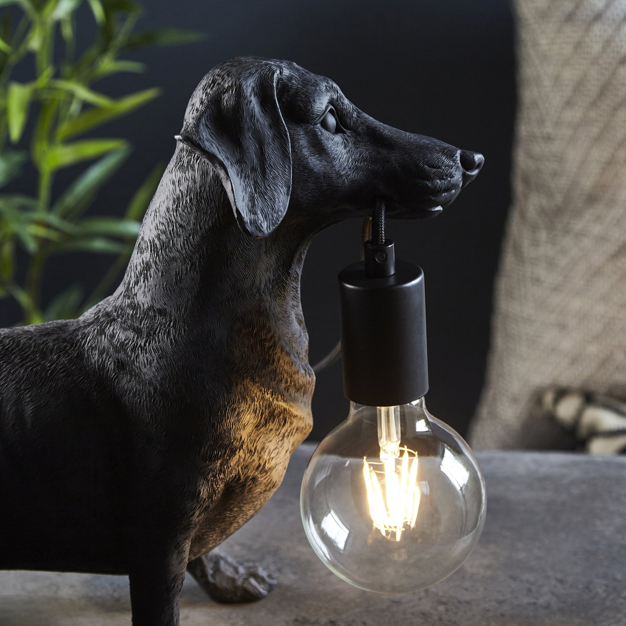 Utopia Slinky The Dachshund Table Lamp - Matt Black