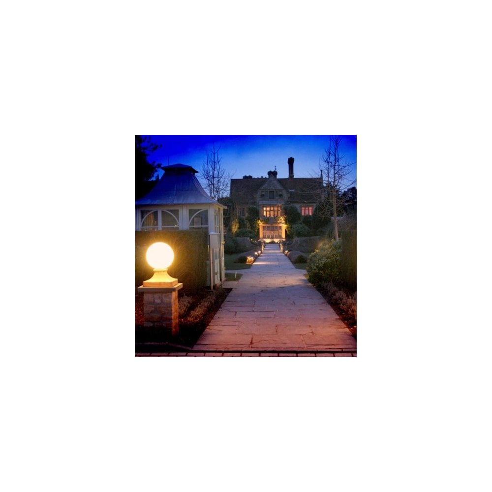 Stone Globe Finial Light - Sandstone - Mains