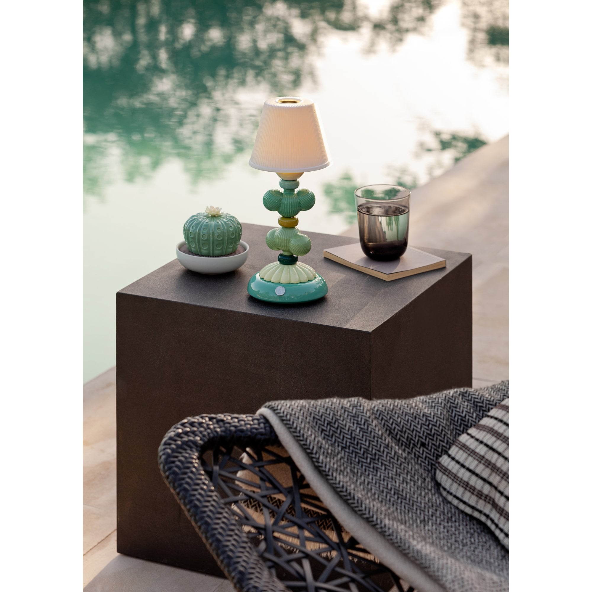 Lladro Cactus Firefly Table Lamp - Green