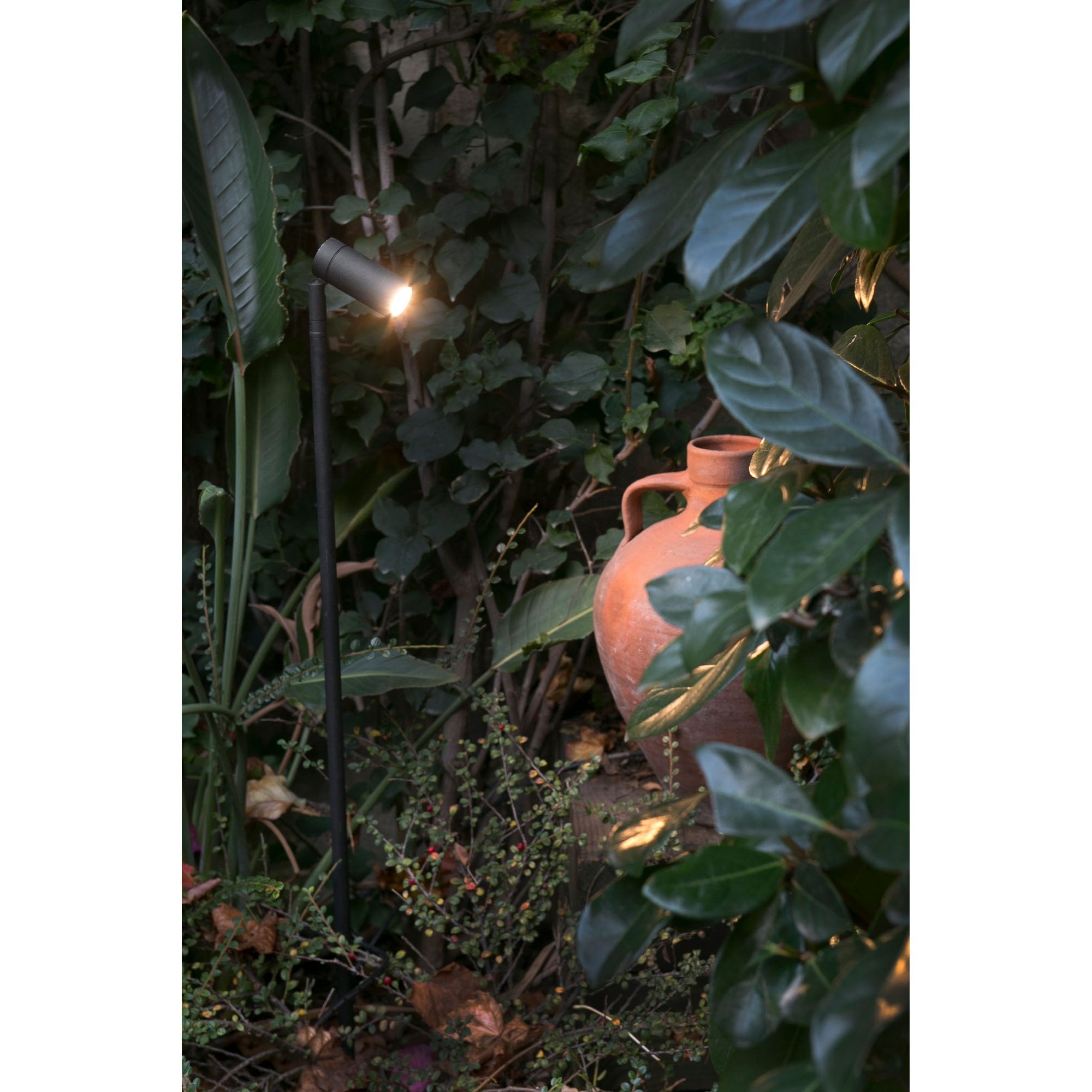 Faro Seth 600 Spike Lamp - Black