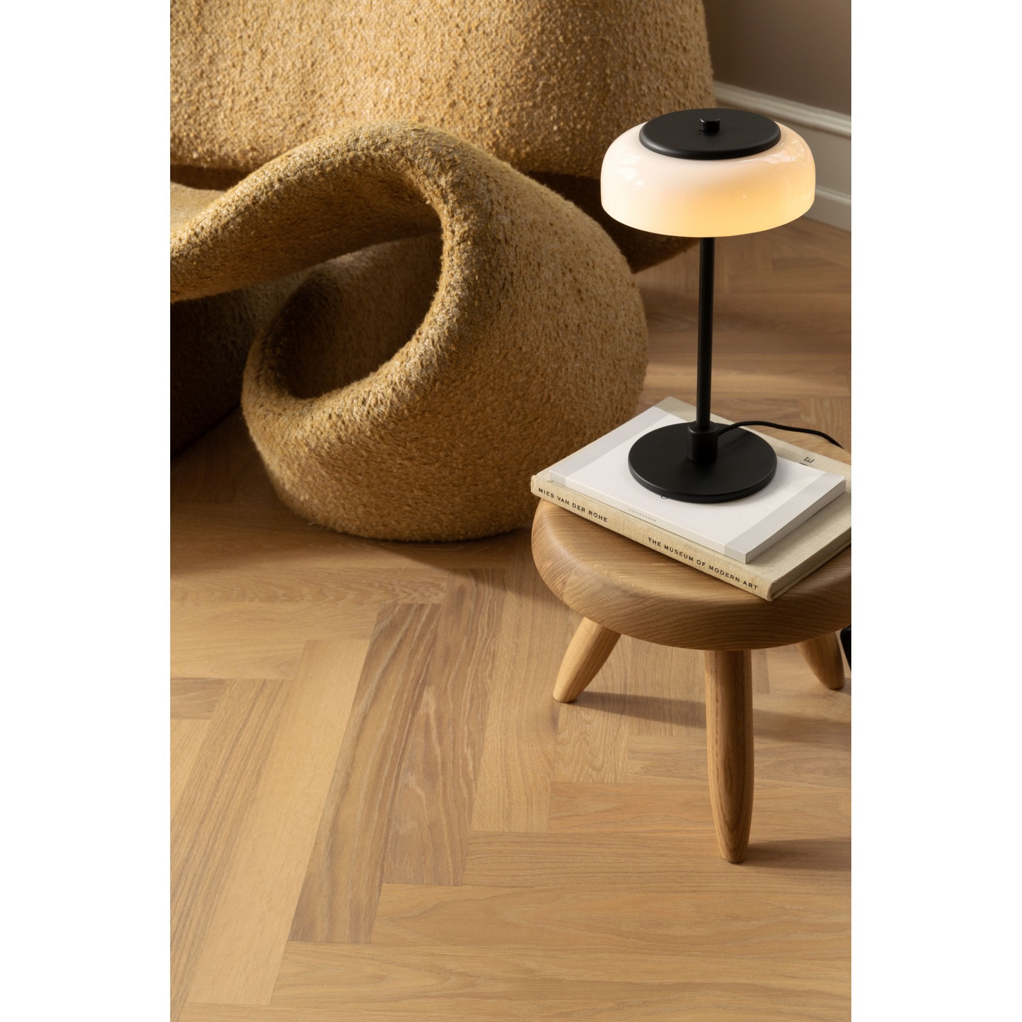 Nuura Blossi Small Table Lamp - Black & Opal Glass