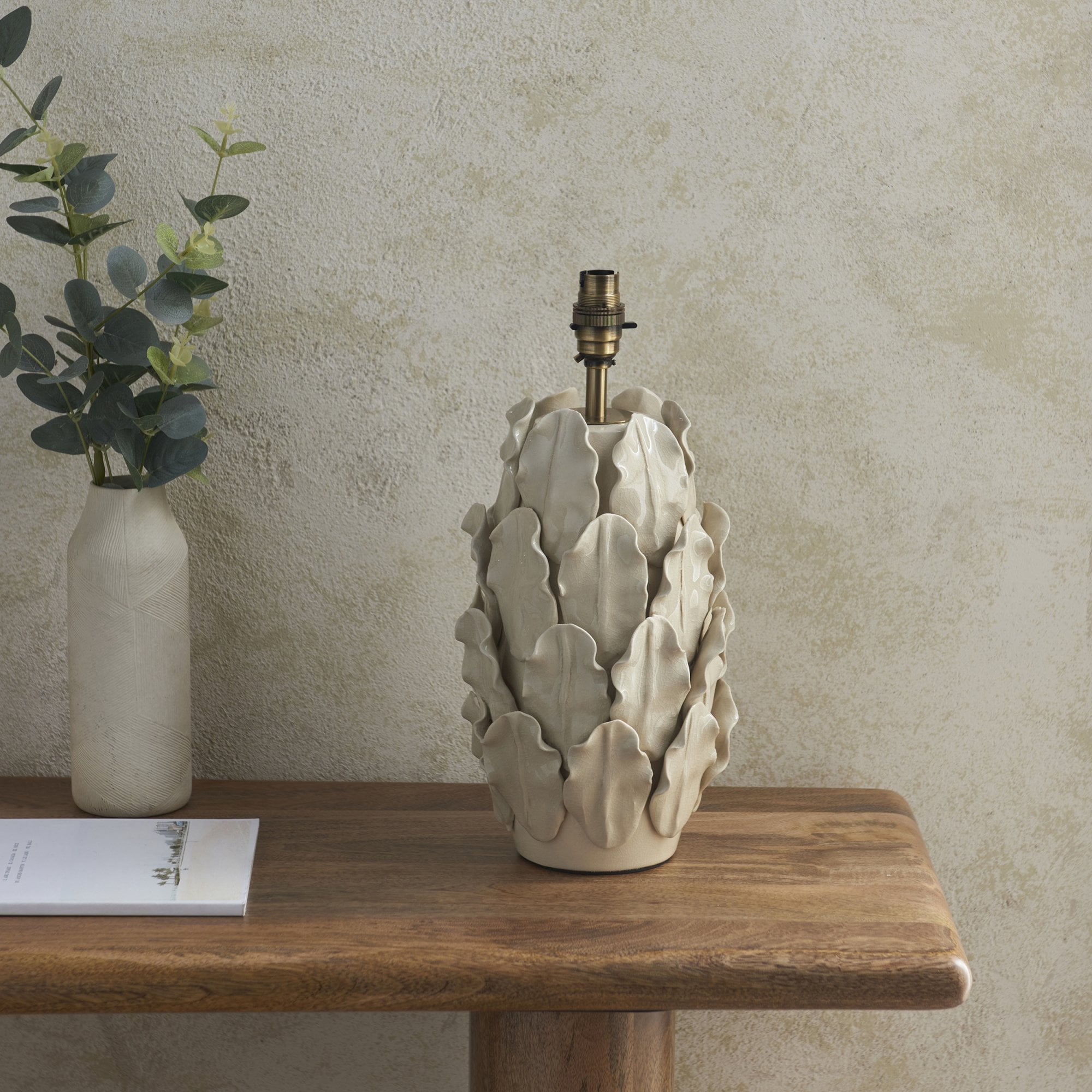 Endon Layered Decorative Leaf Single Light Table Lamp - Ivory Crackle Glaze & Brushed Aged Brass Plate