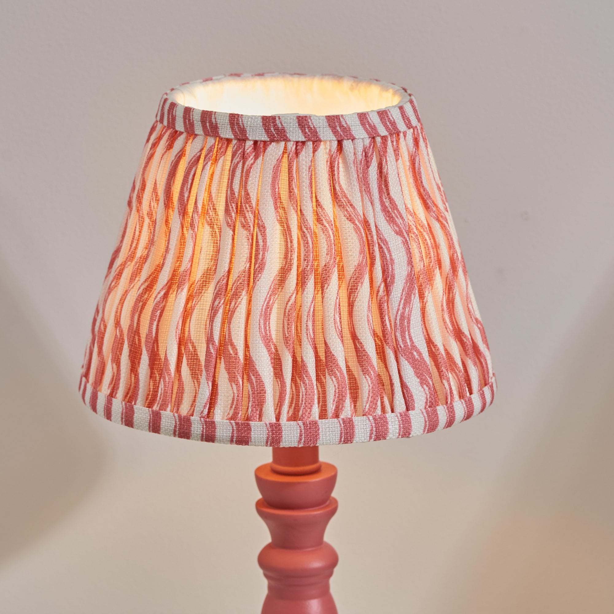 Endon Bibury Satin Pink Clay Table Lamp & Ripple 20cm Coral Pink Shade