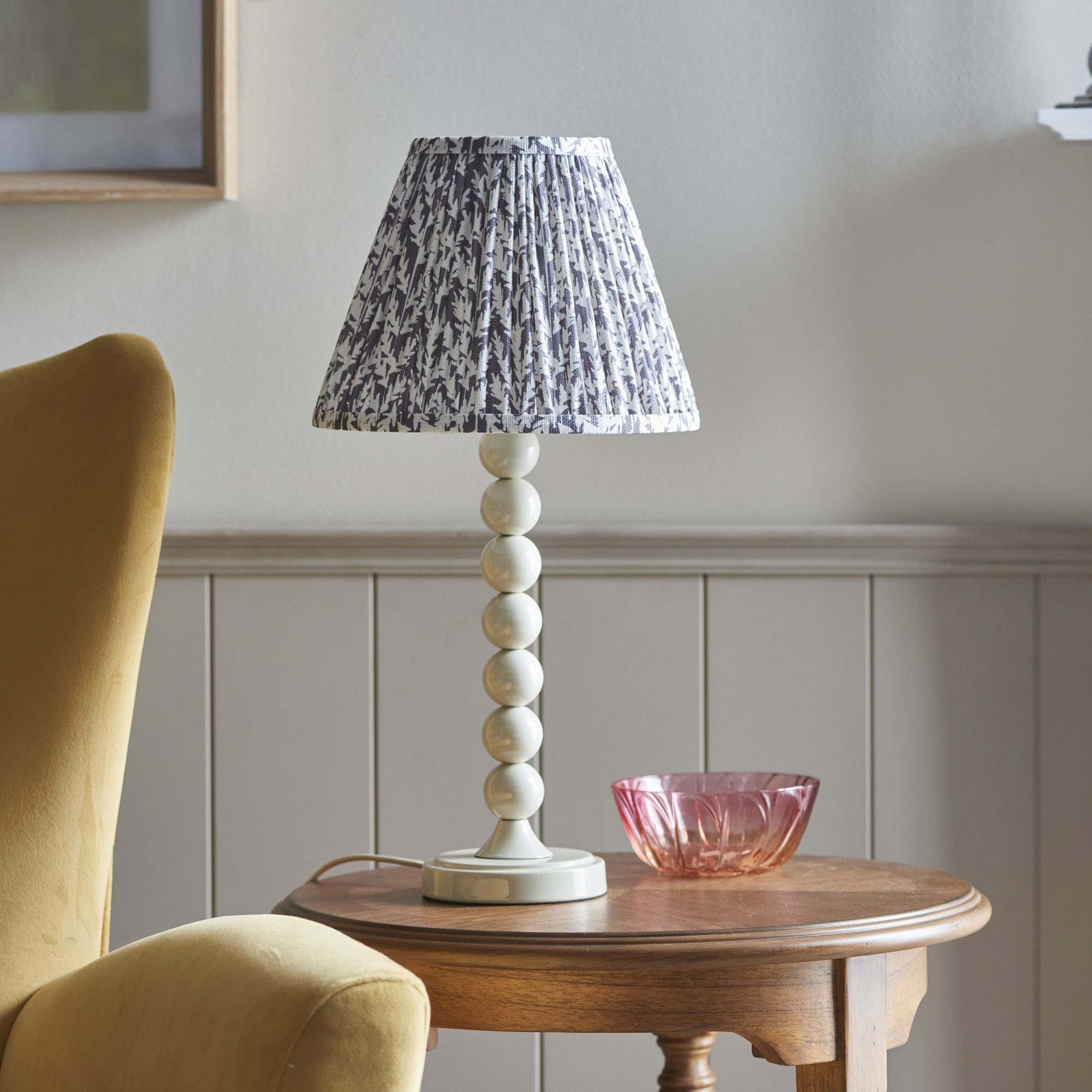 Endon Higgledy Gloss Almond White Table Lamp & Leaf 25cm Pearl Grey Shade