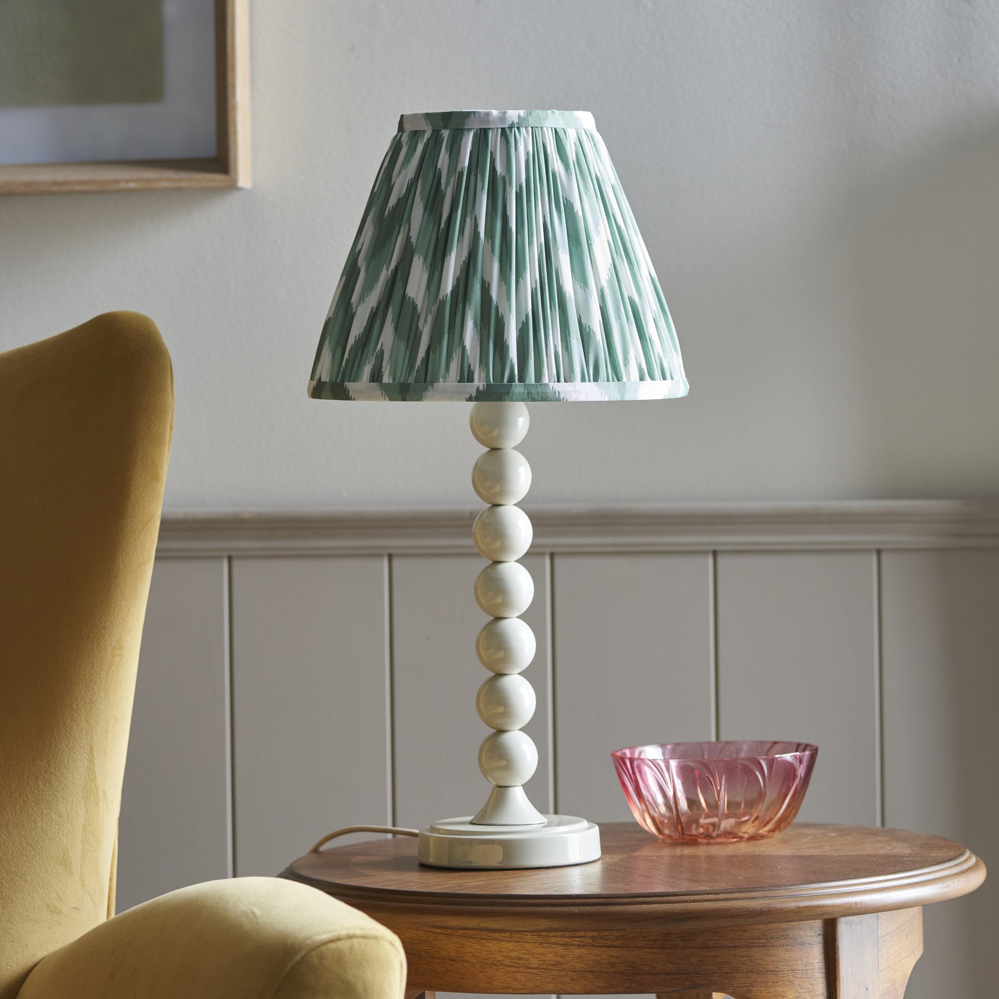 Endon Higgledy Gloss Almond White Table Lamp & Zigzag 25cm Cotswold Green Shade