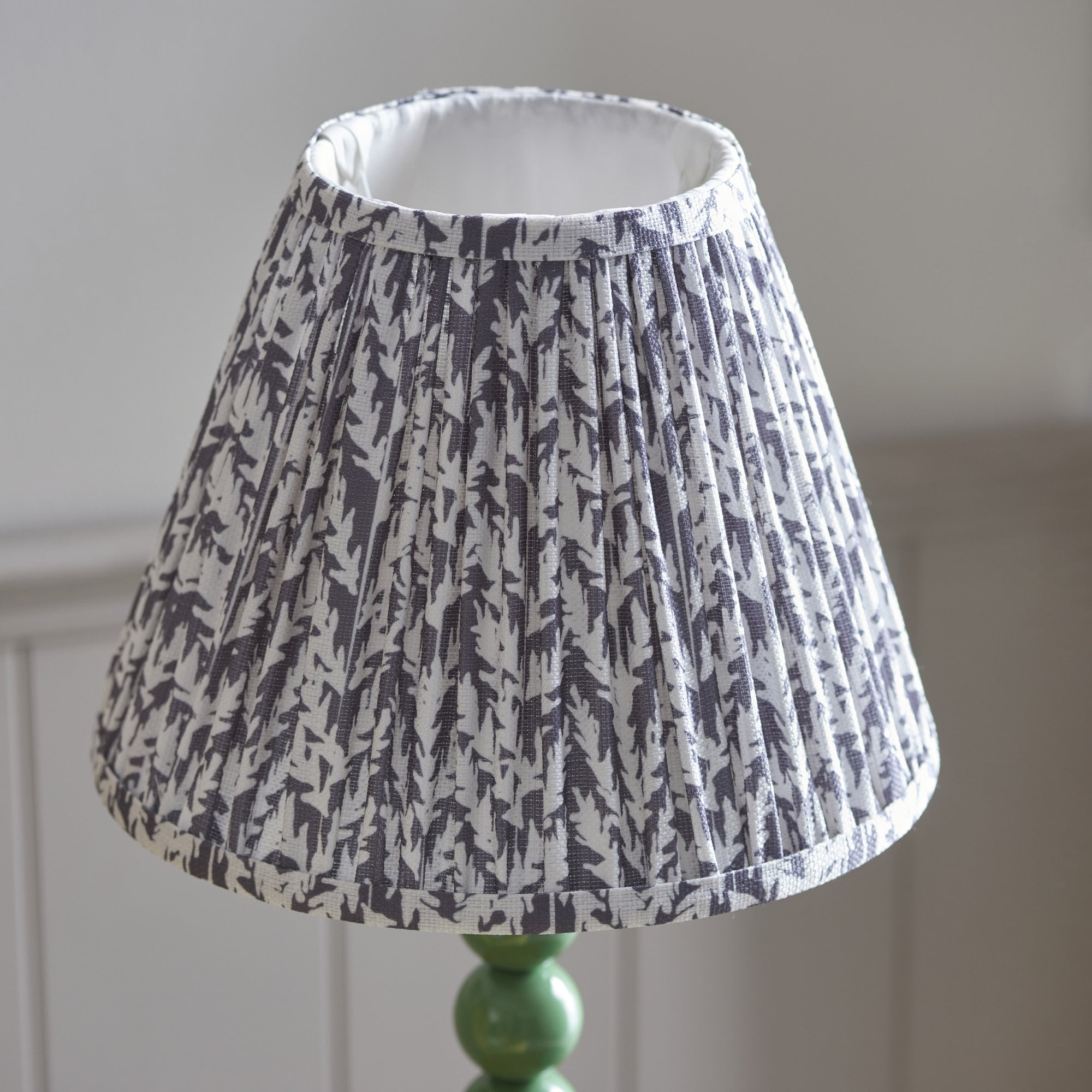 Endon Higgledy Gloss Cotswold Green Table Lamp & Leaf 25cm Pearl Grey Shade