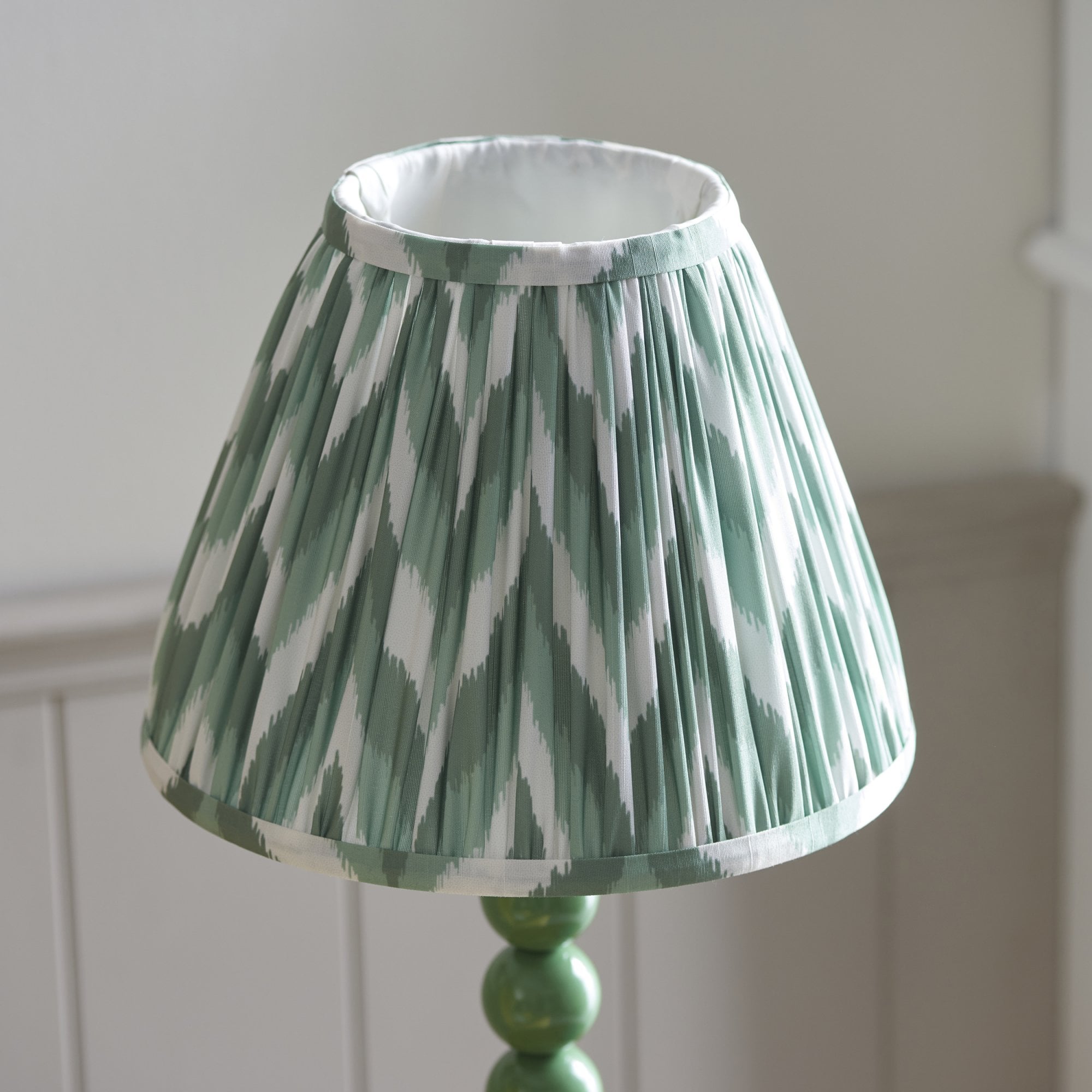 Endon Higgledy Gloss Cotswold Green Table Lamp & Zigzag 25cm Cotswold Green Shade
