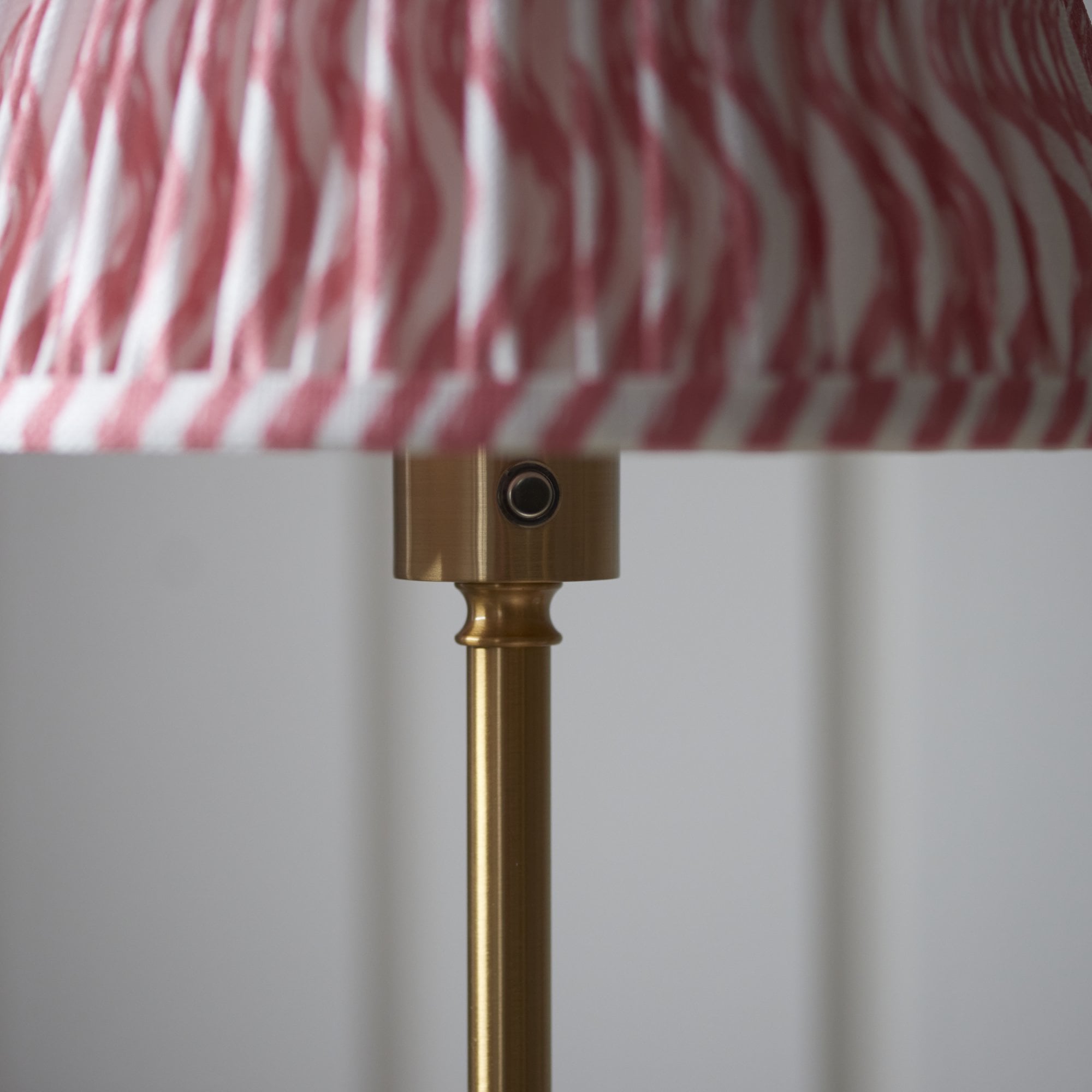 Endon Burley Rechargeable Table Lamp & Ripple 25cm Coral Pink Shade
