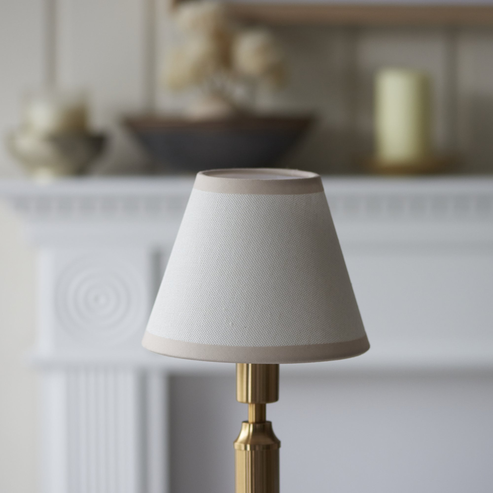 Endon Trobridge Rechargeable Table Lamp & Ivy 16cm Vintage White Shade