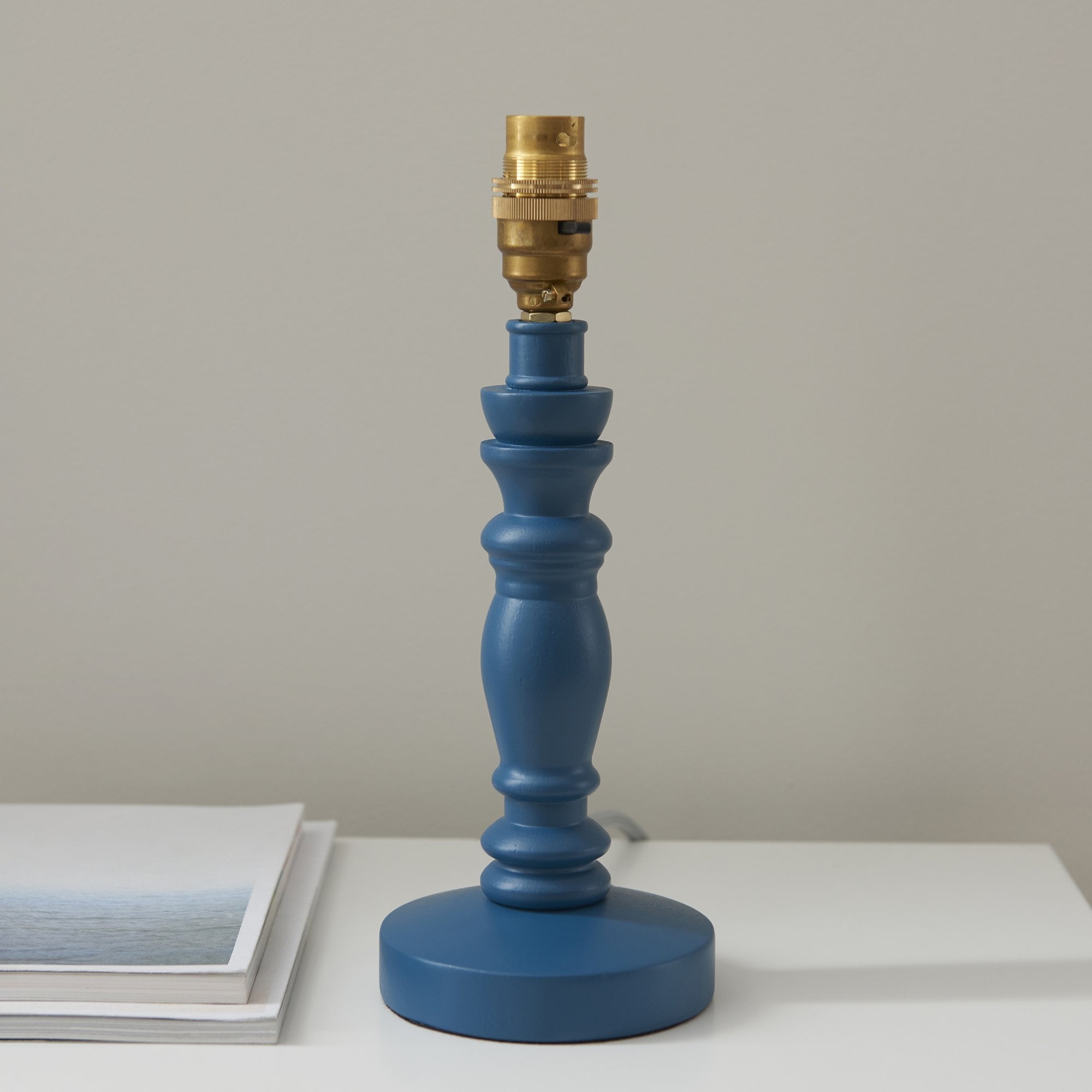 Endon Bibury Satin Marlin Blue Table Lamp & Ivy 16cm Vintage White Shade