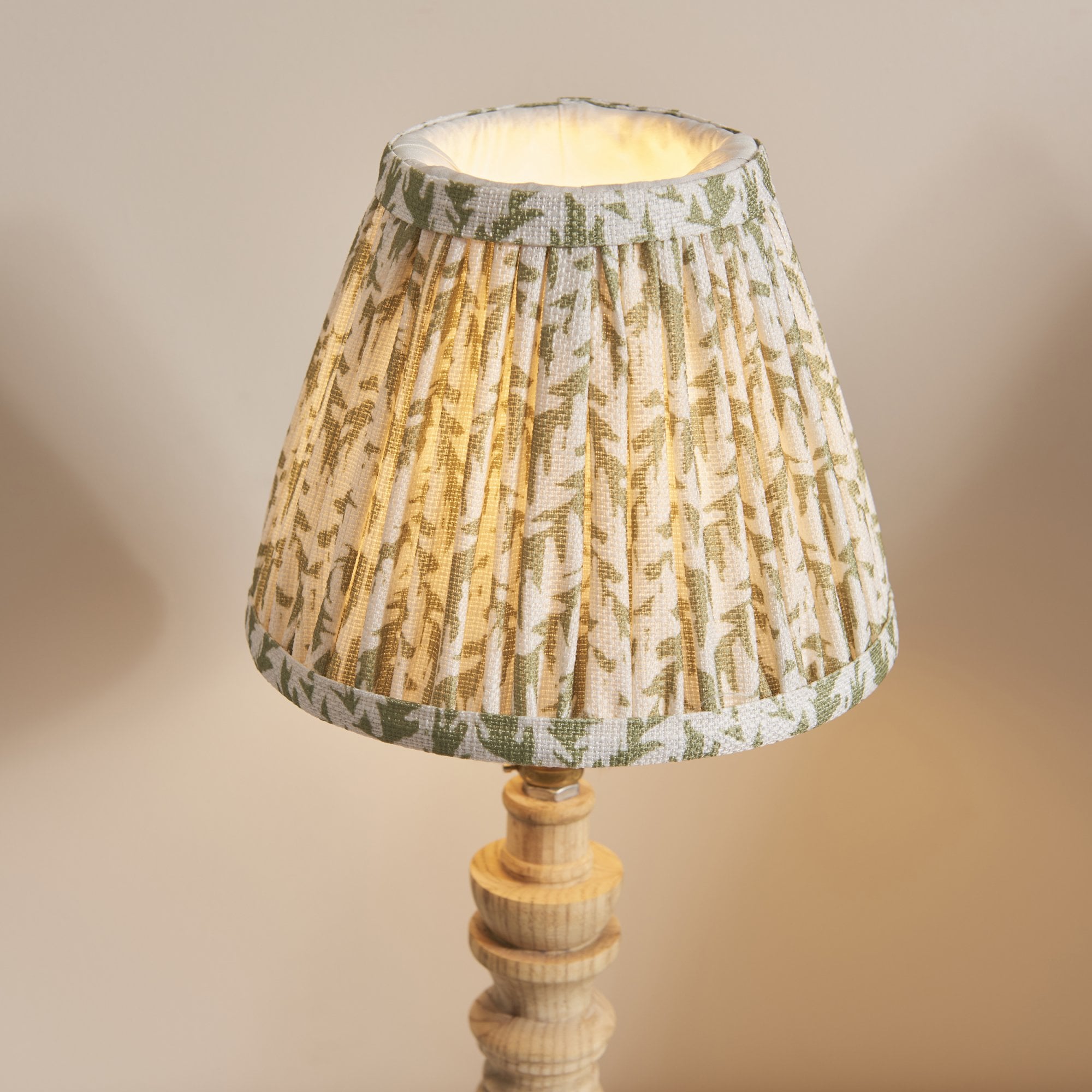 Endon Bibury Natural Ash Wood Table Lamp & Leaf 16cm Herb Garden Green Shade