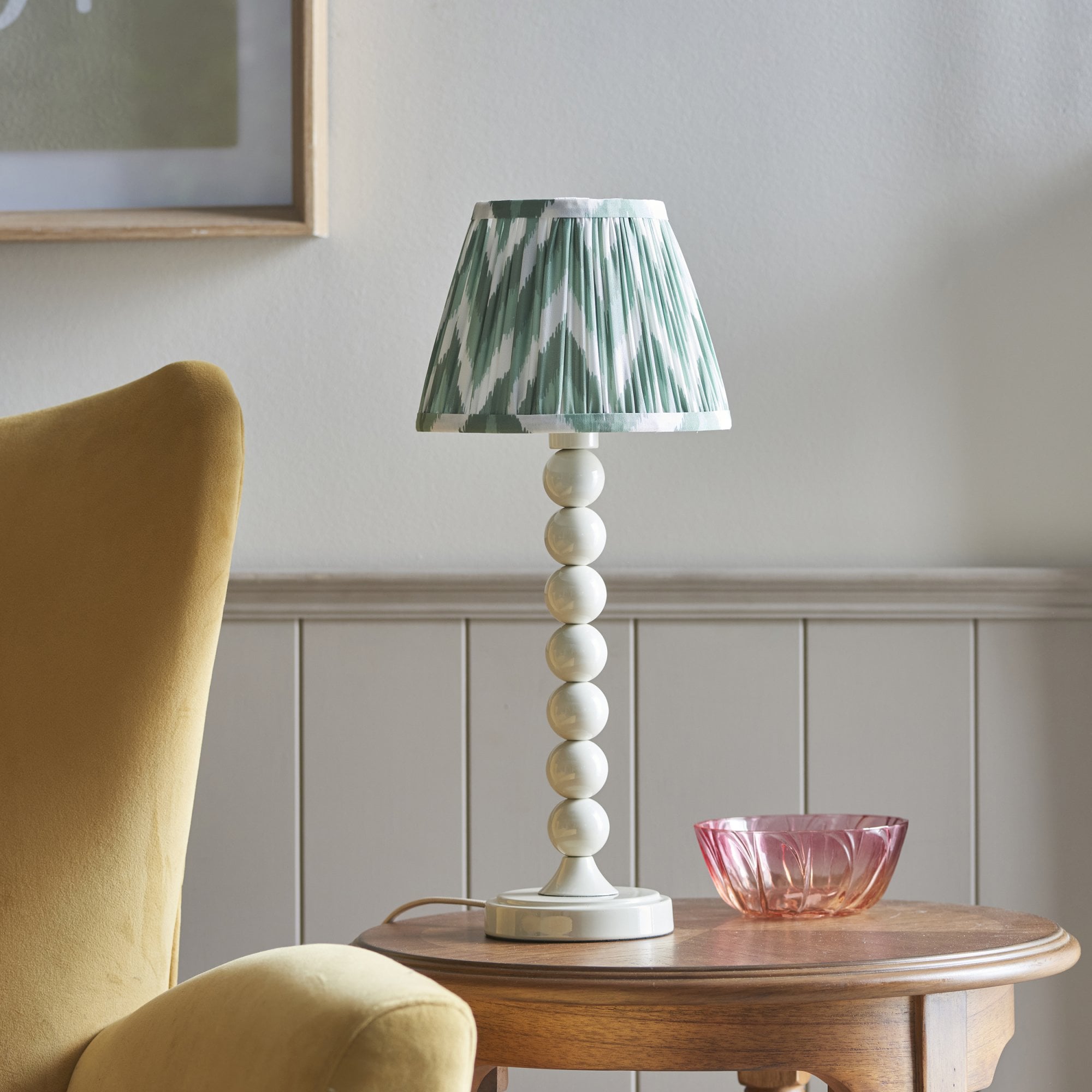Endon Higgledy Gloss Almond White Table Lamp & Zigzag 20cm Cotswold Green Shade