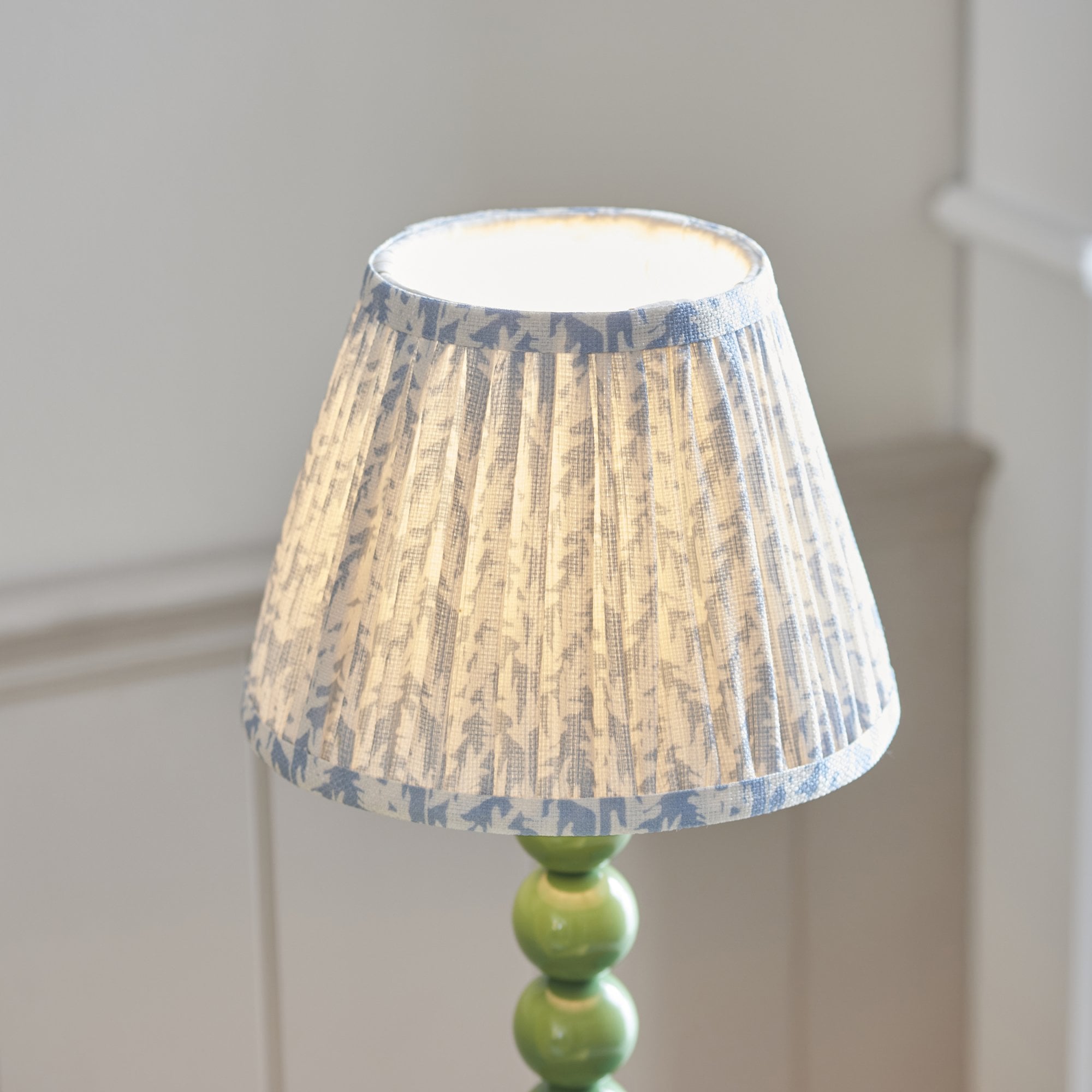 Endon Higgledy Gloss Cotswold Green Table Lamp & Leaf 20cm Shell Bay Blue Shade