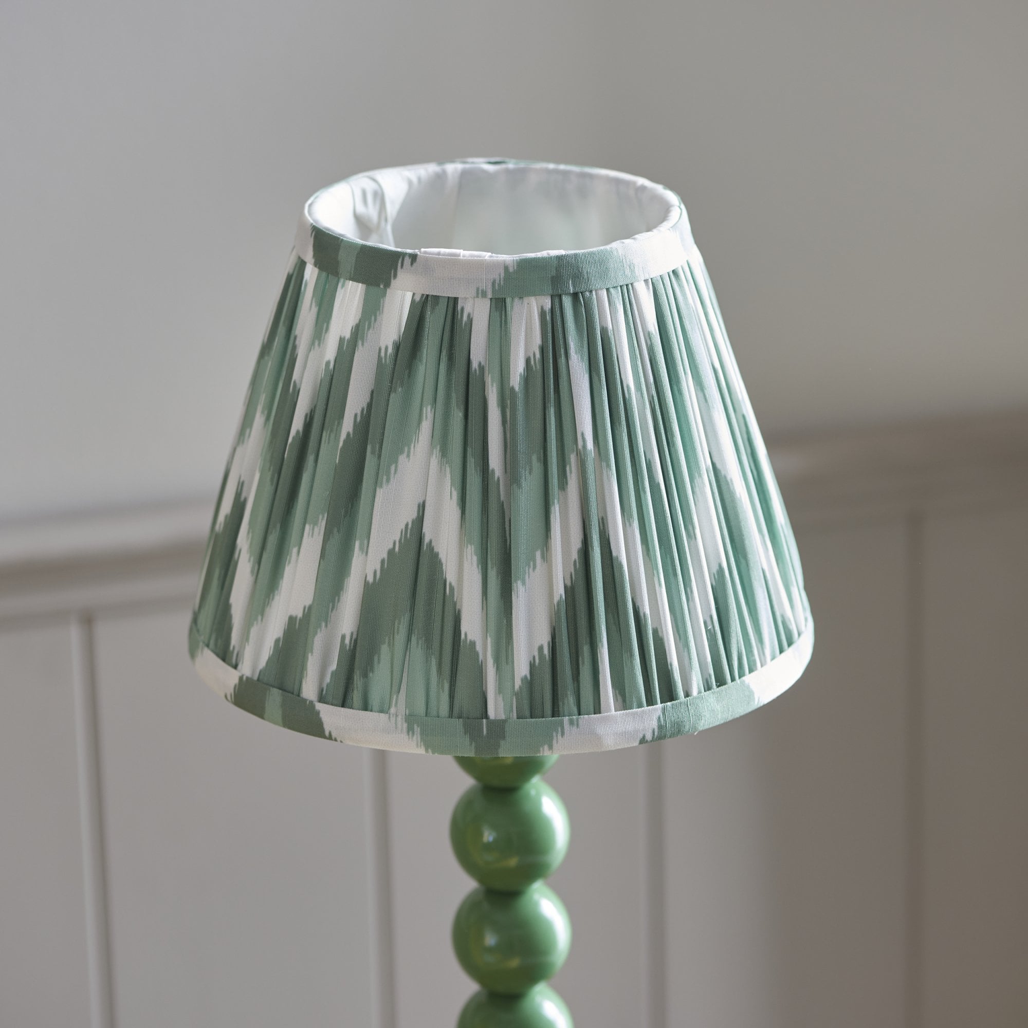 Endon Higgledy Gloss Cotswold Green Table Lamp & Zigzag 20cm Cotswold Green Shade