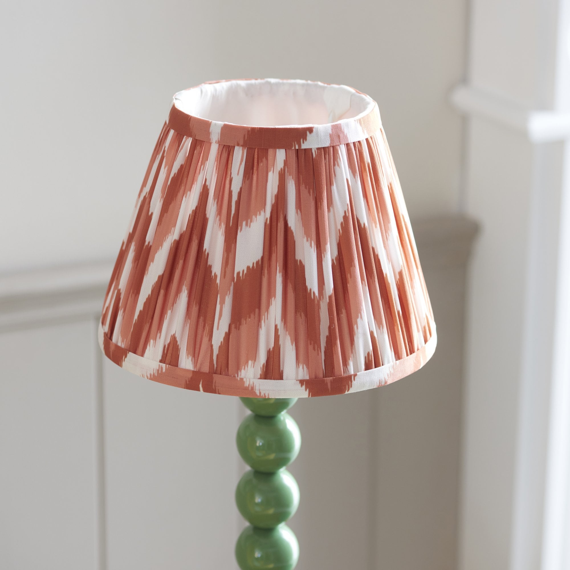 Endon Higgledy Gloss Cotswold Green Table Lamp & Zigzag 20cm Apricot Orange Shade