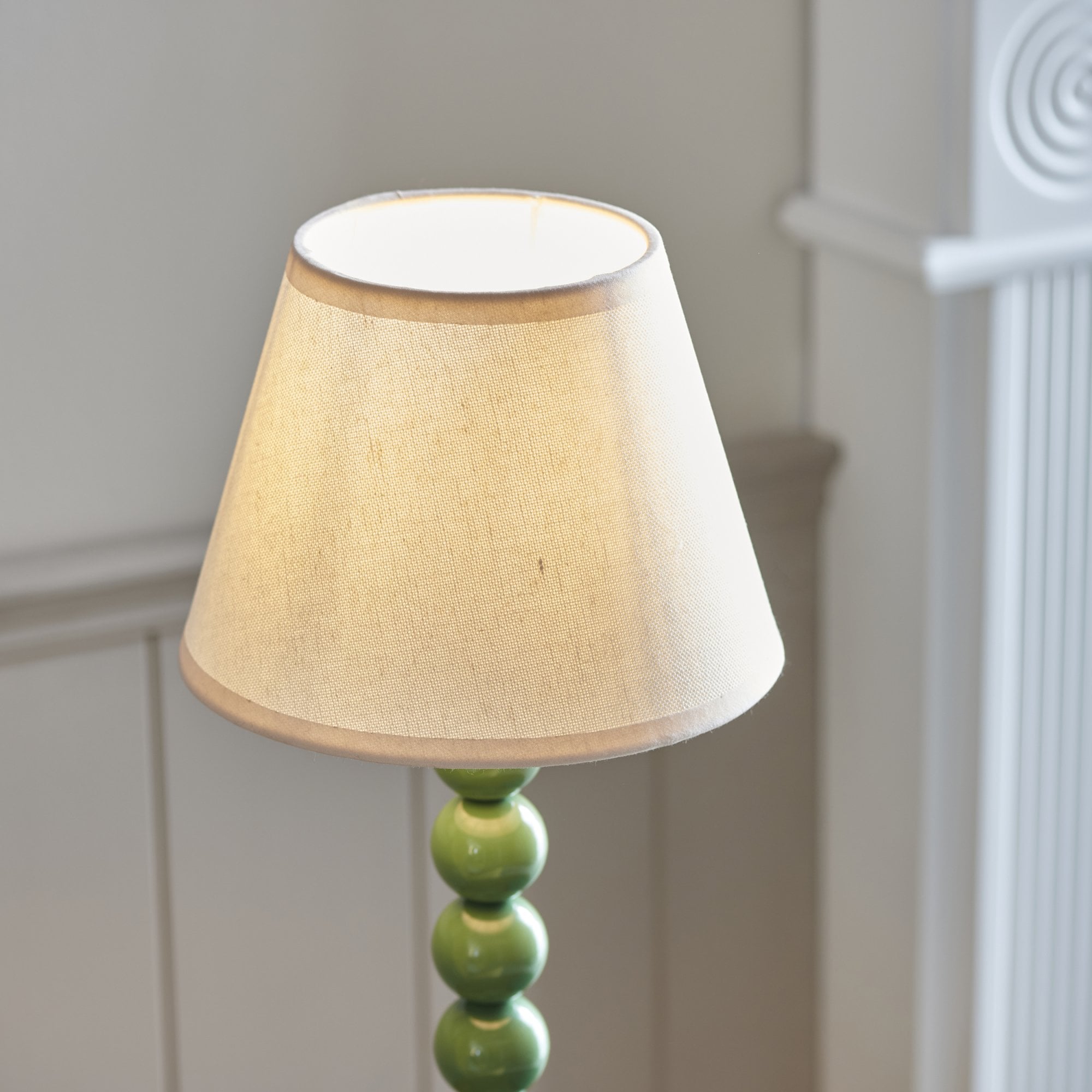 Endon Higgledy Gloss Cotswold Green Table Lamp & Ivy 20cm Vintage White Shade